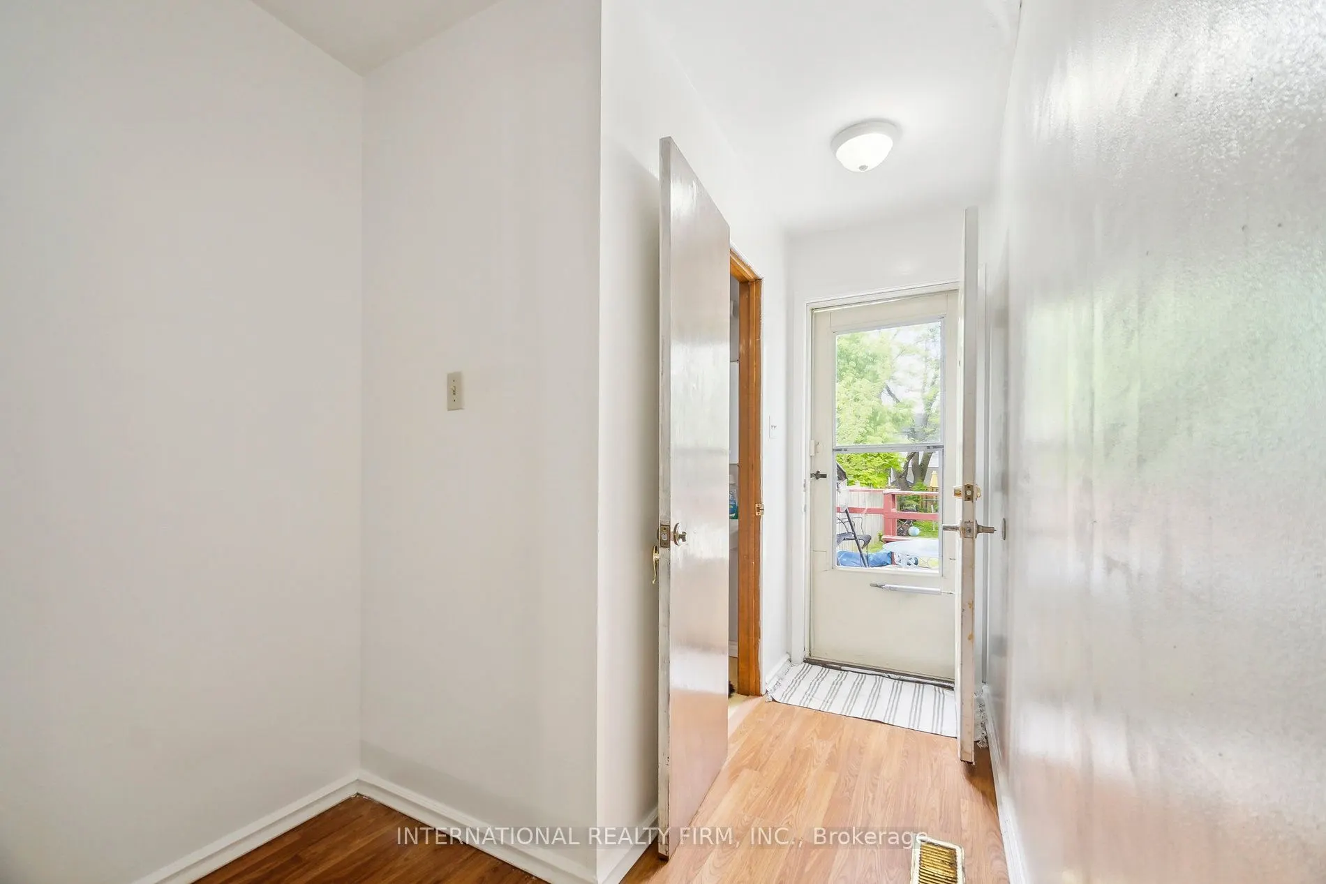 134 GARLAND Lane
