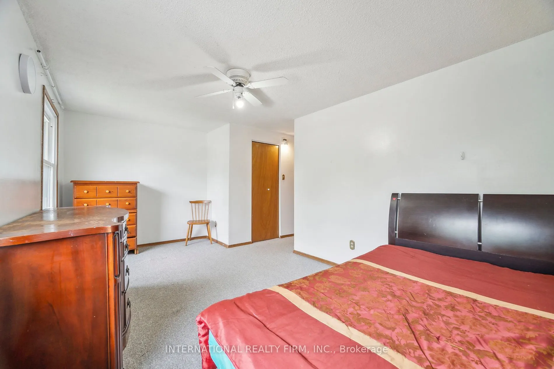 134 GARLAND Lane