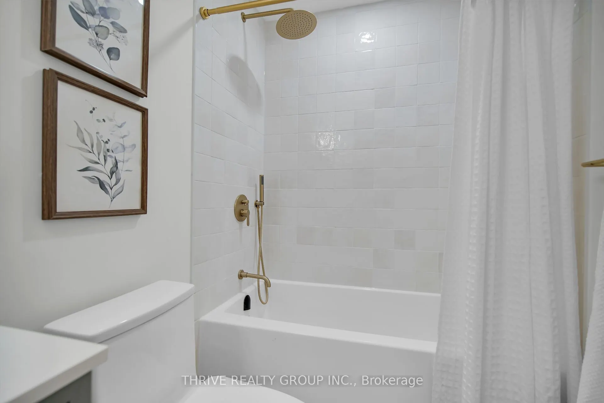 1180 Commissioners Road W, #105
