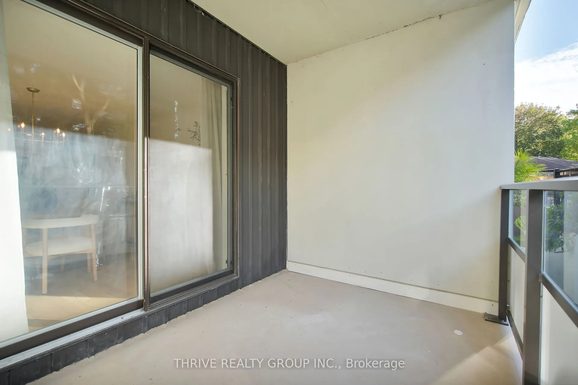 1180 Commissioners Road W, #105