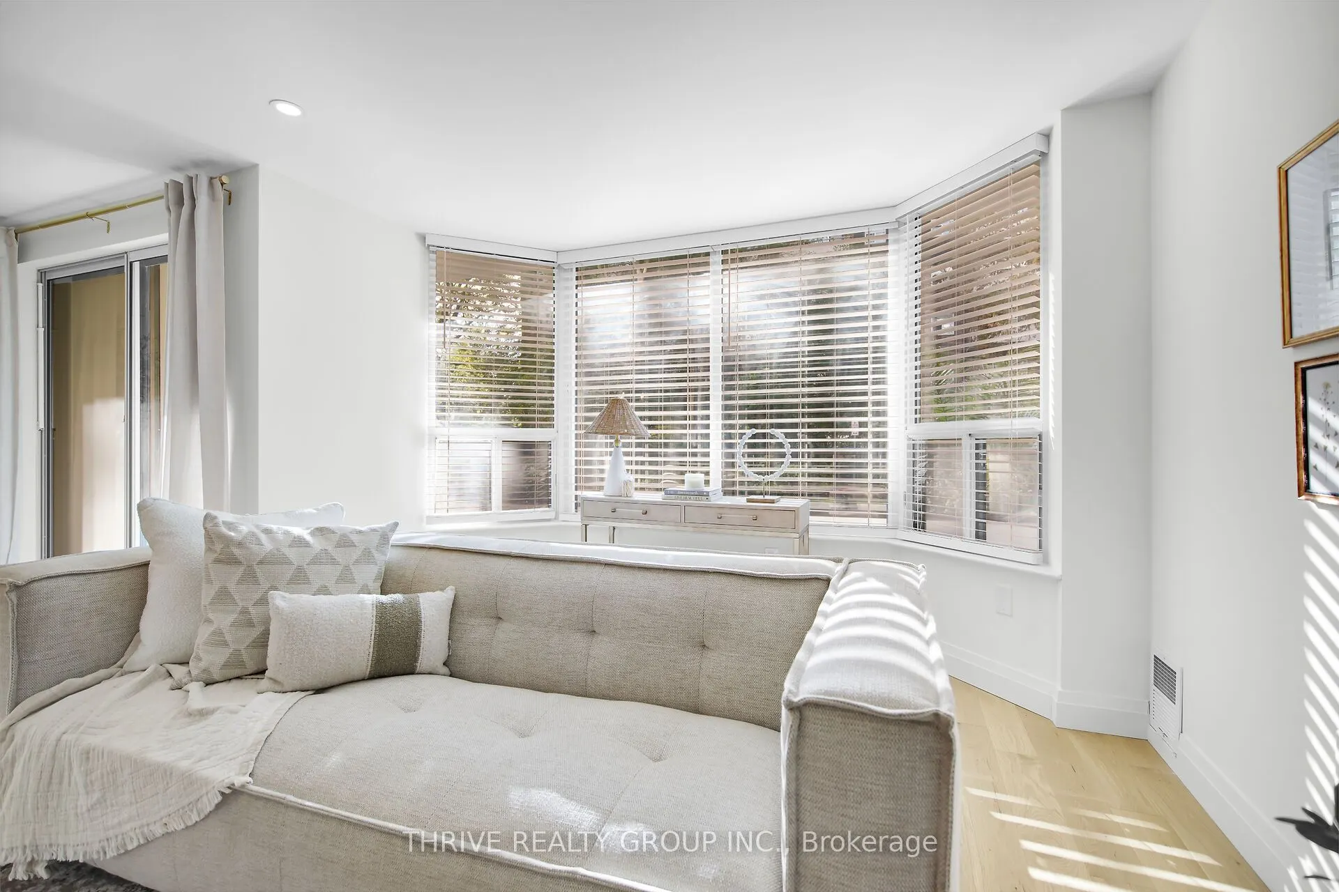 1180 Commissioners Road W, #105