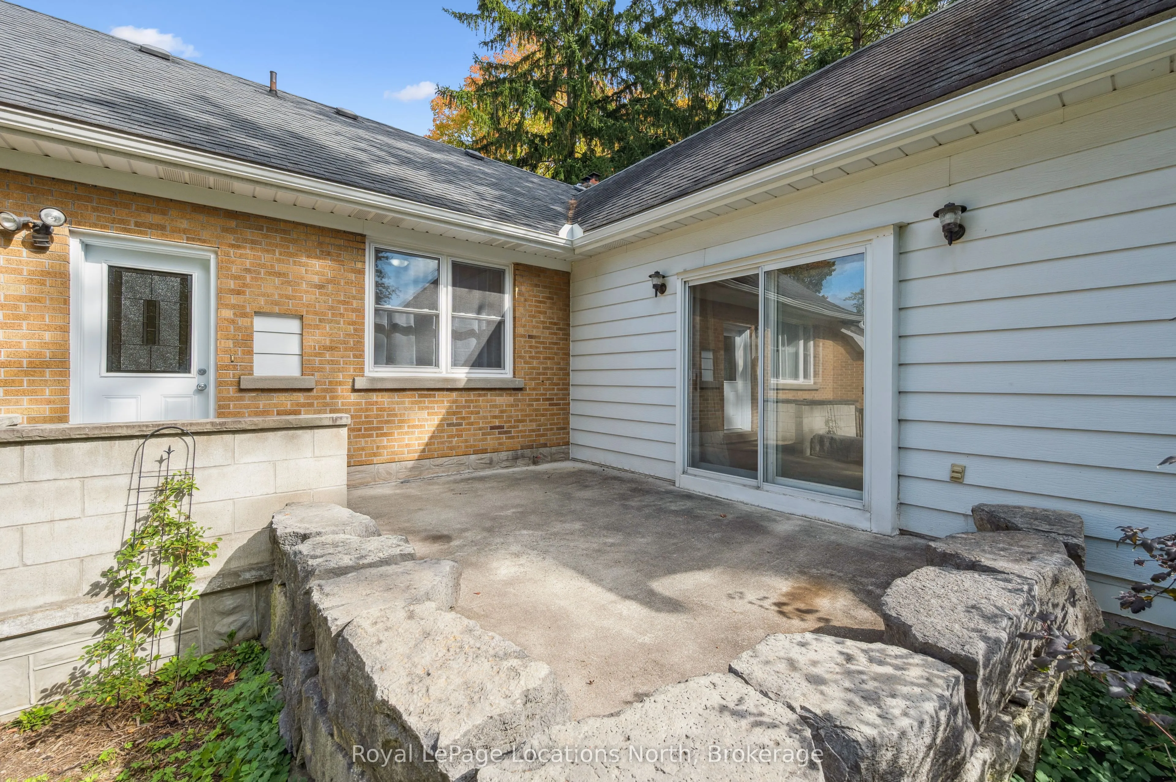 345 Thistle Street