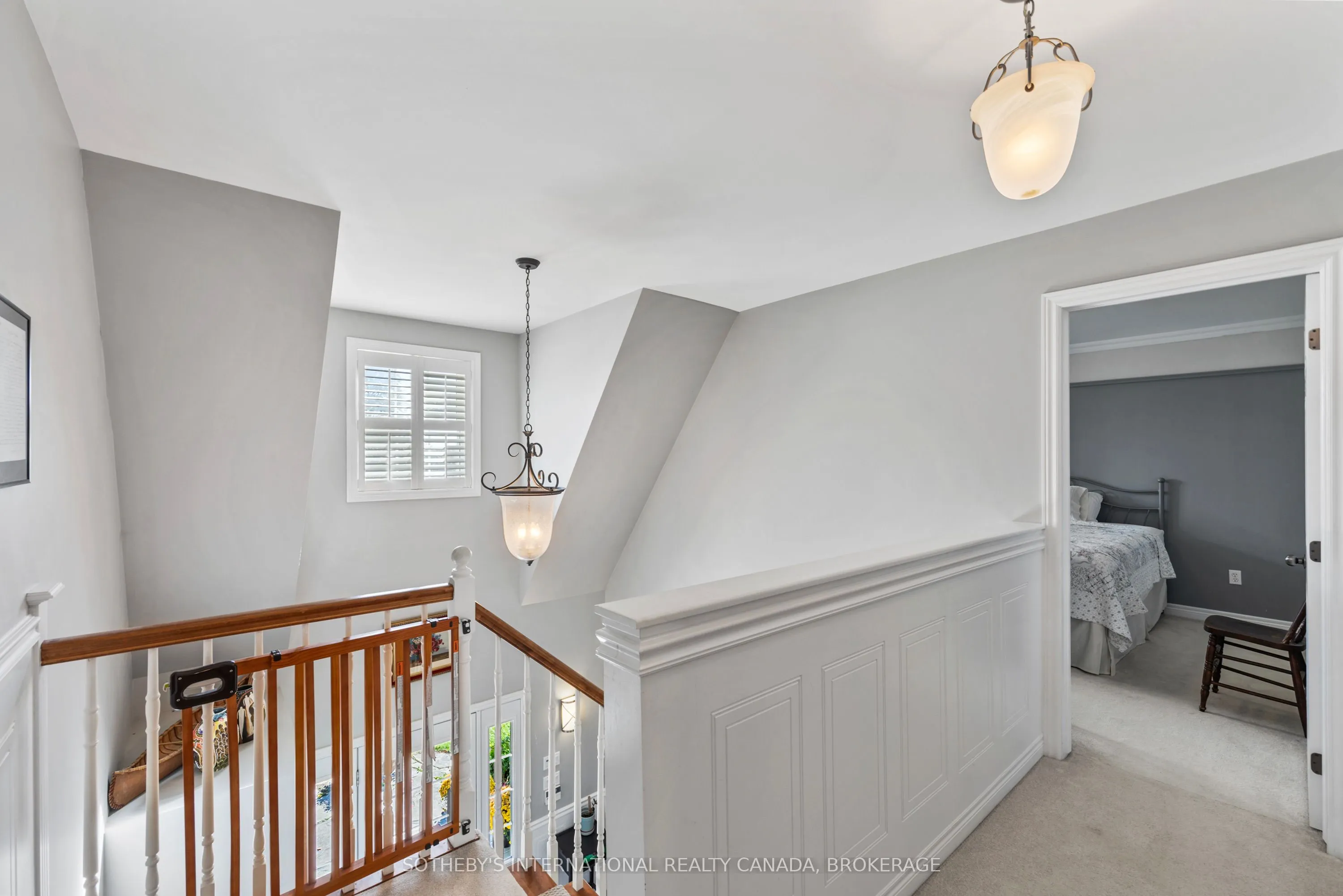 1063 Cliffside Lane