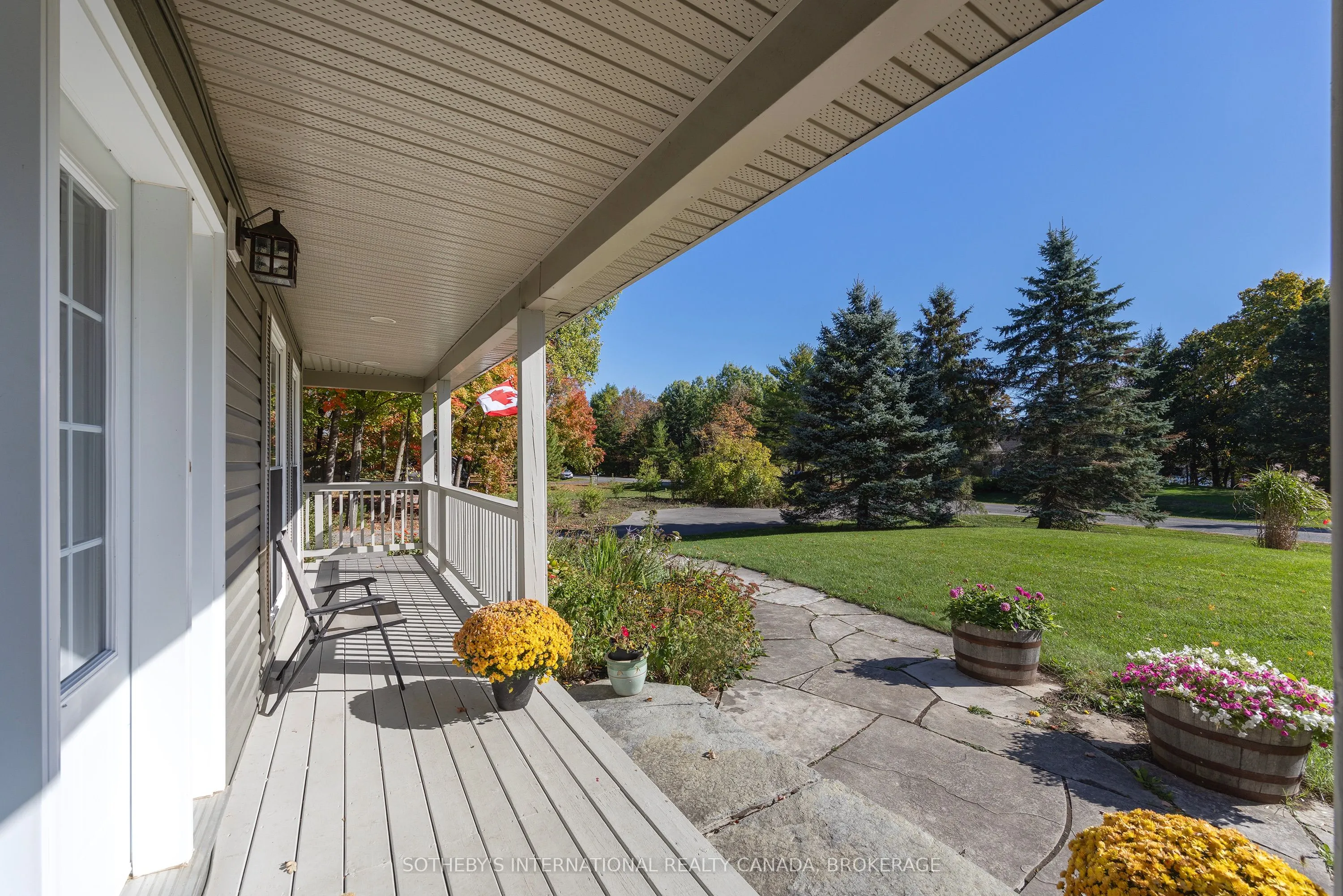 1063 Cliffside Lane