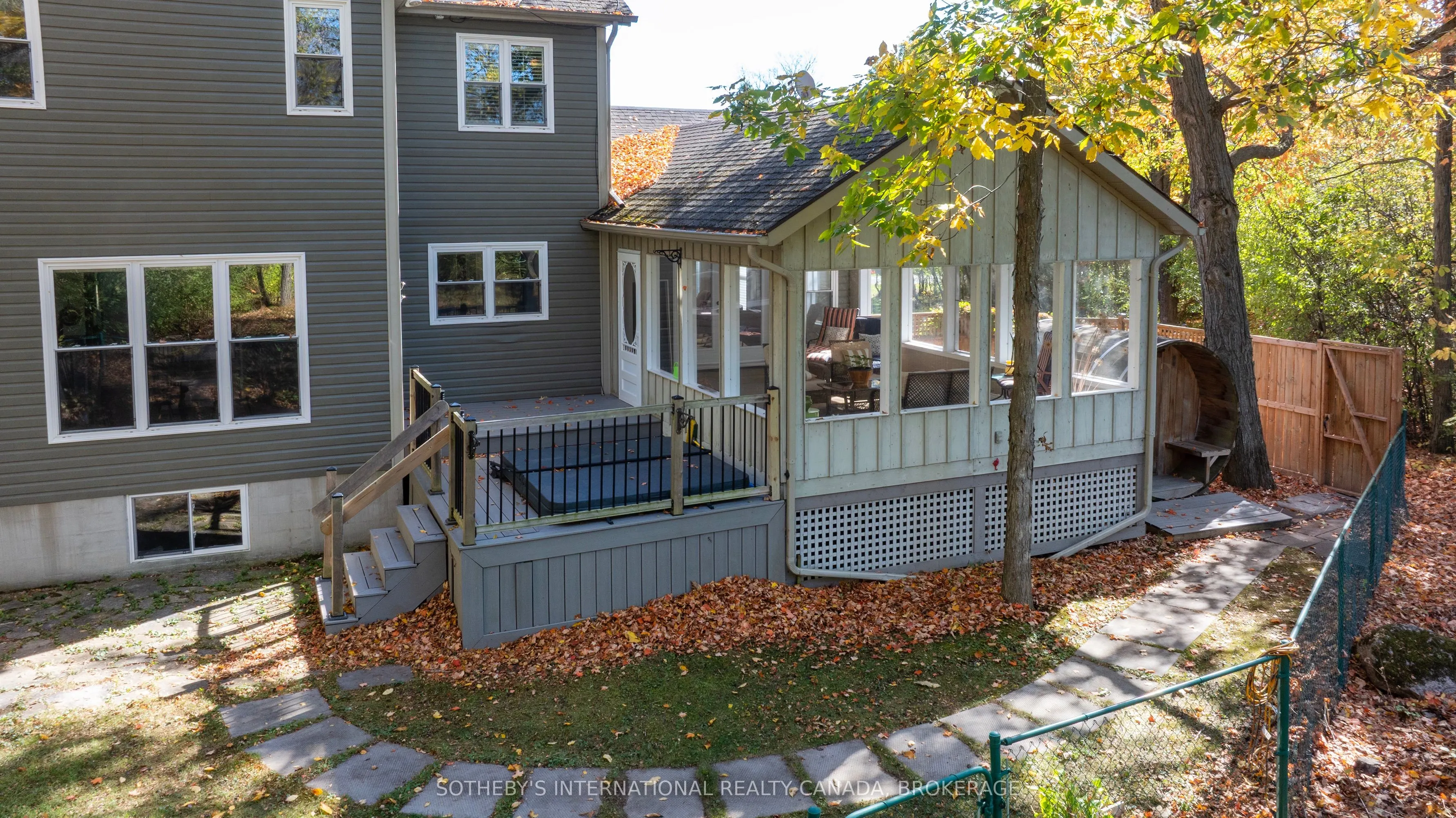 1063 Cliffside Lane