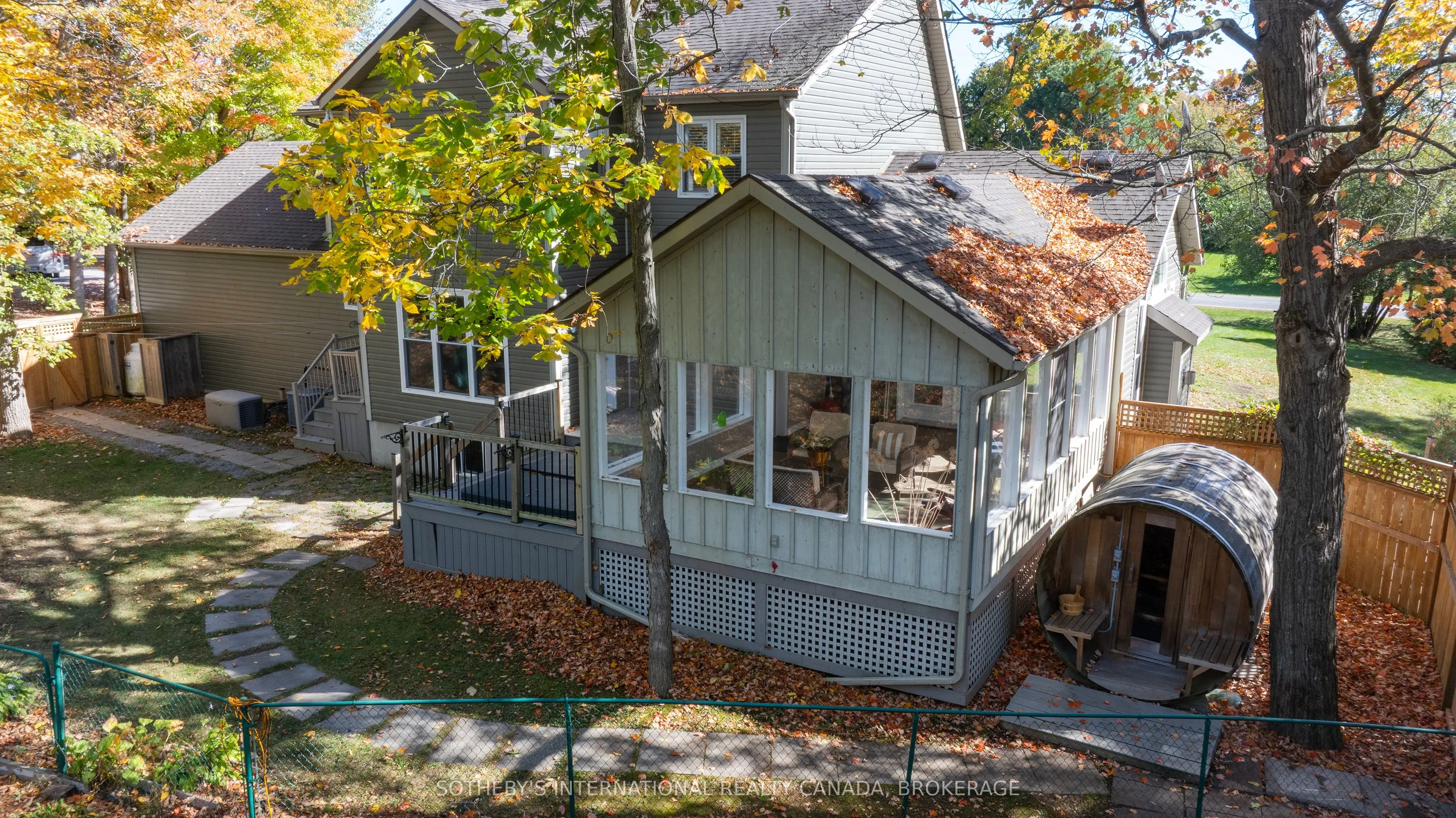 1063 Cliffside Lane