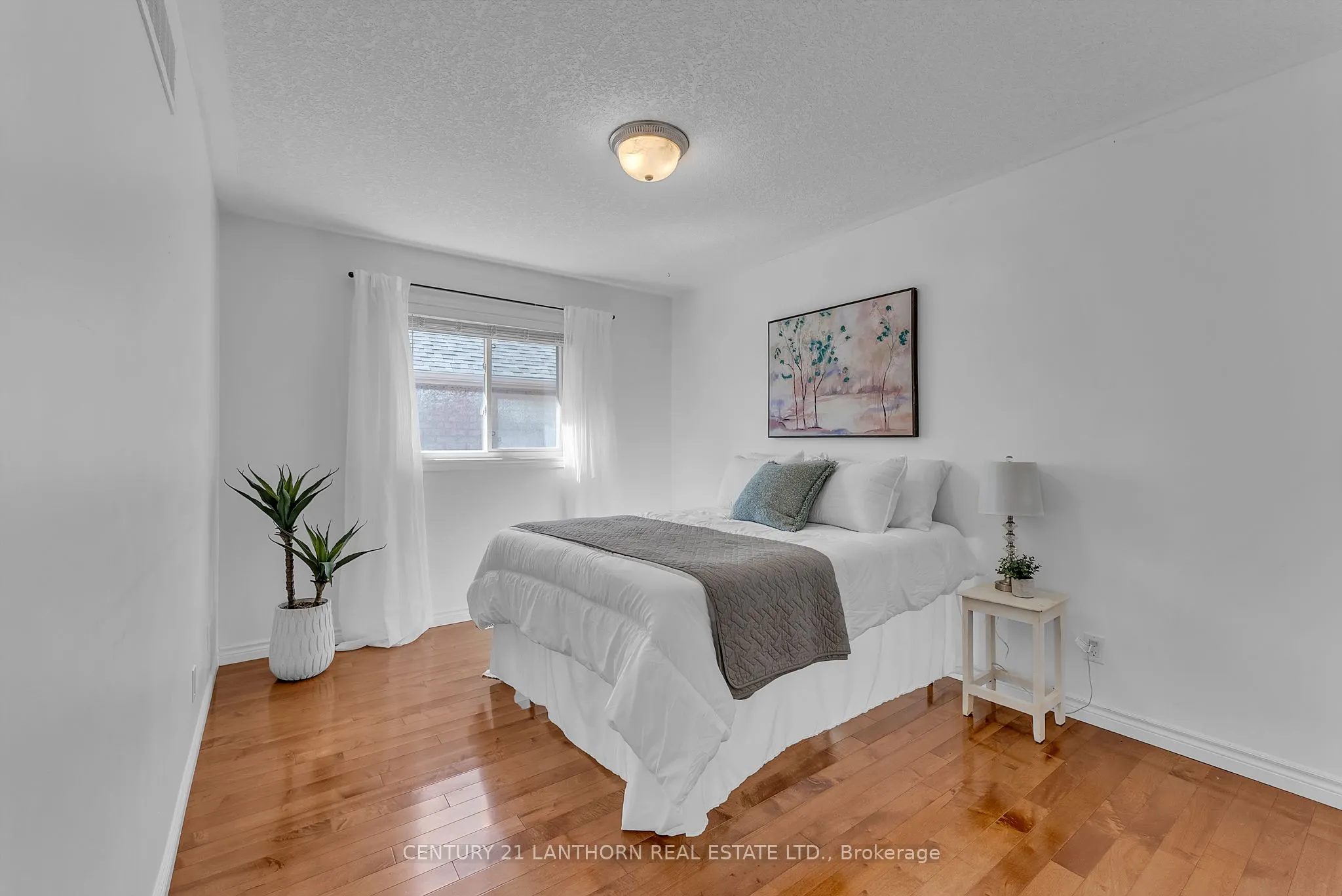 108 Parkview Heights