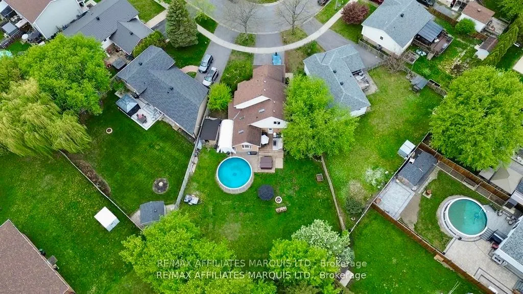 20 Forestdale Crescent