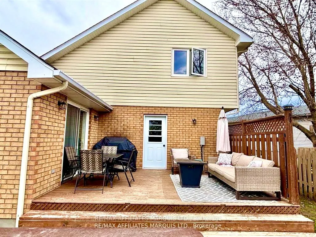 20 Forestdale Crescent