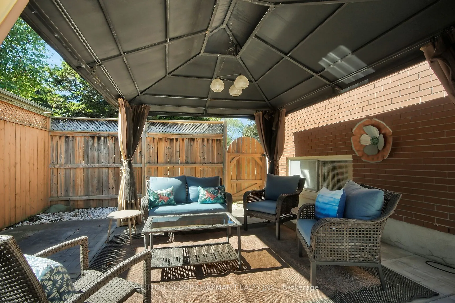 607 Santa Monica Road