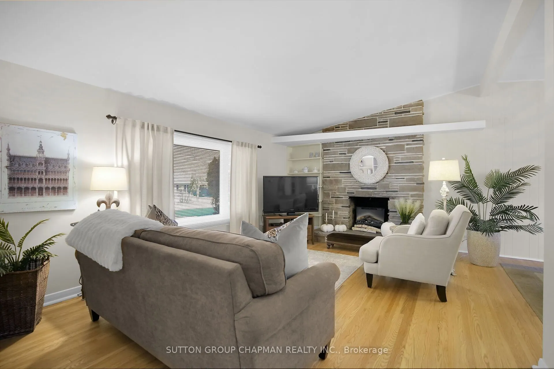 607 Santa Monica Road