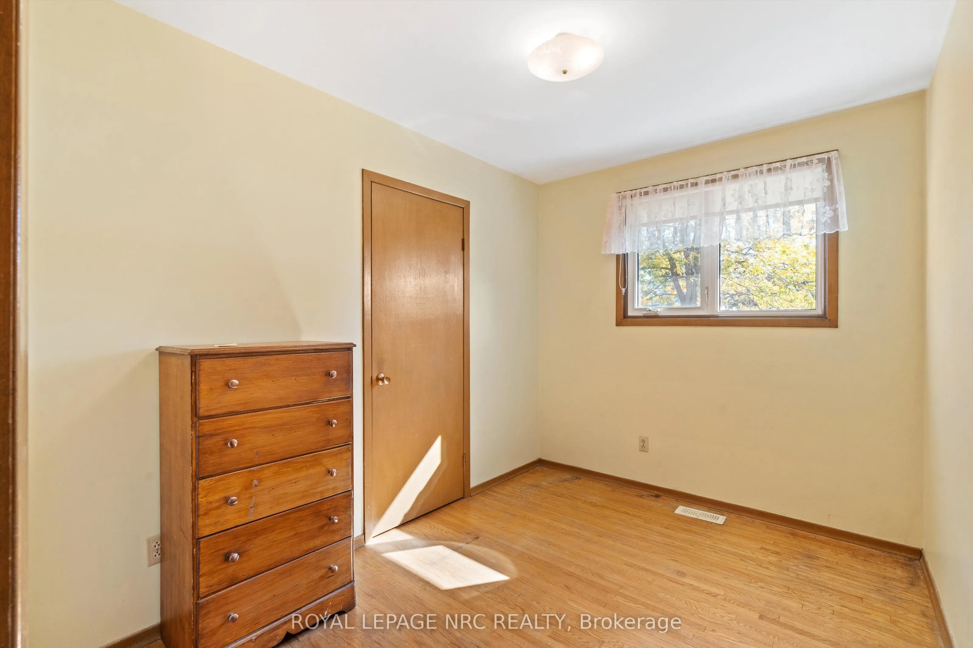 270 St. Paul Street W