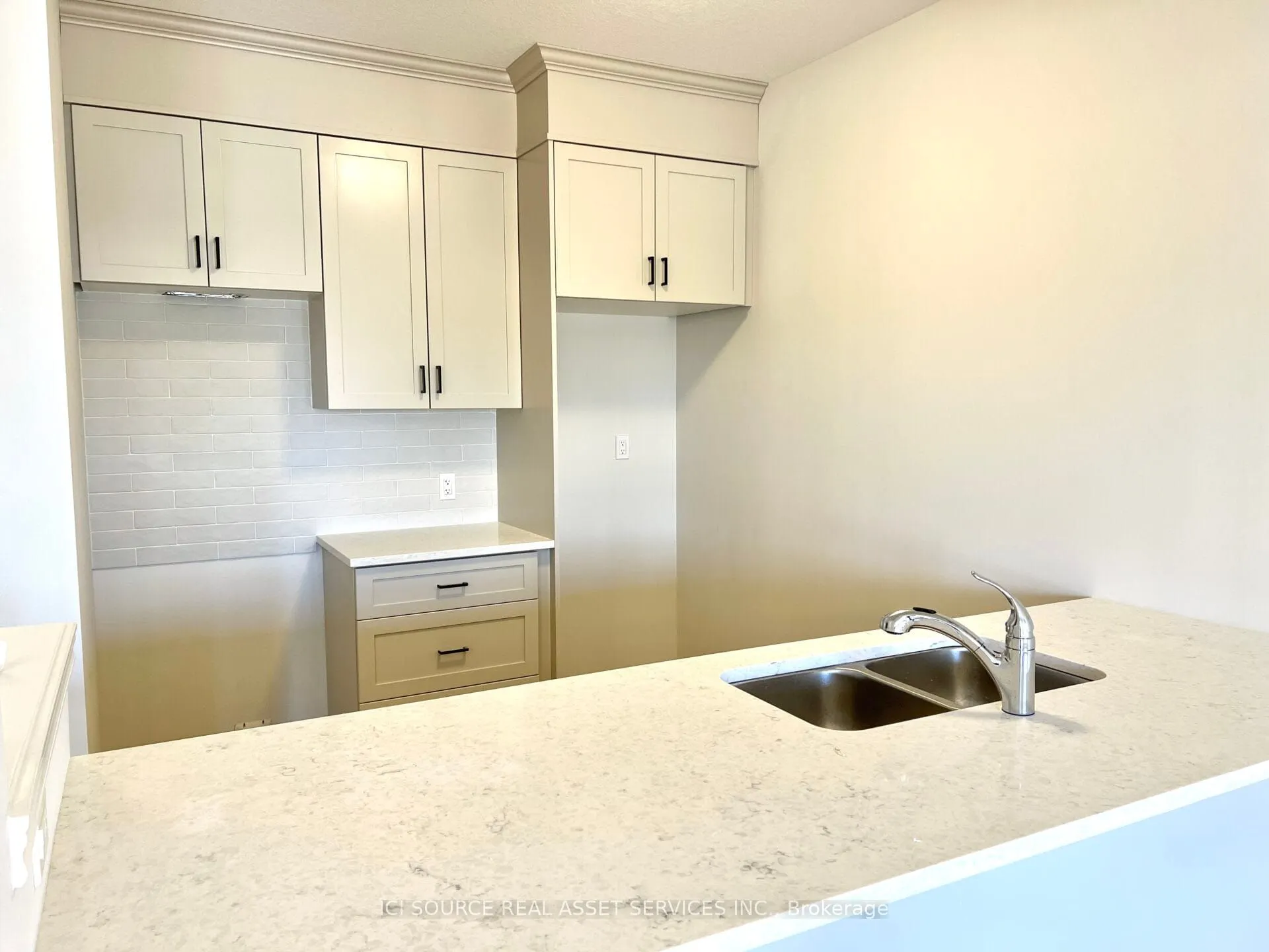 295 Tanglewood Drive, #33
