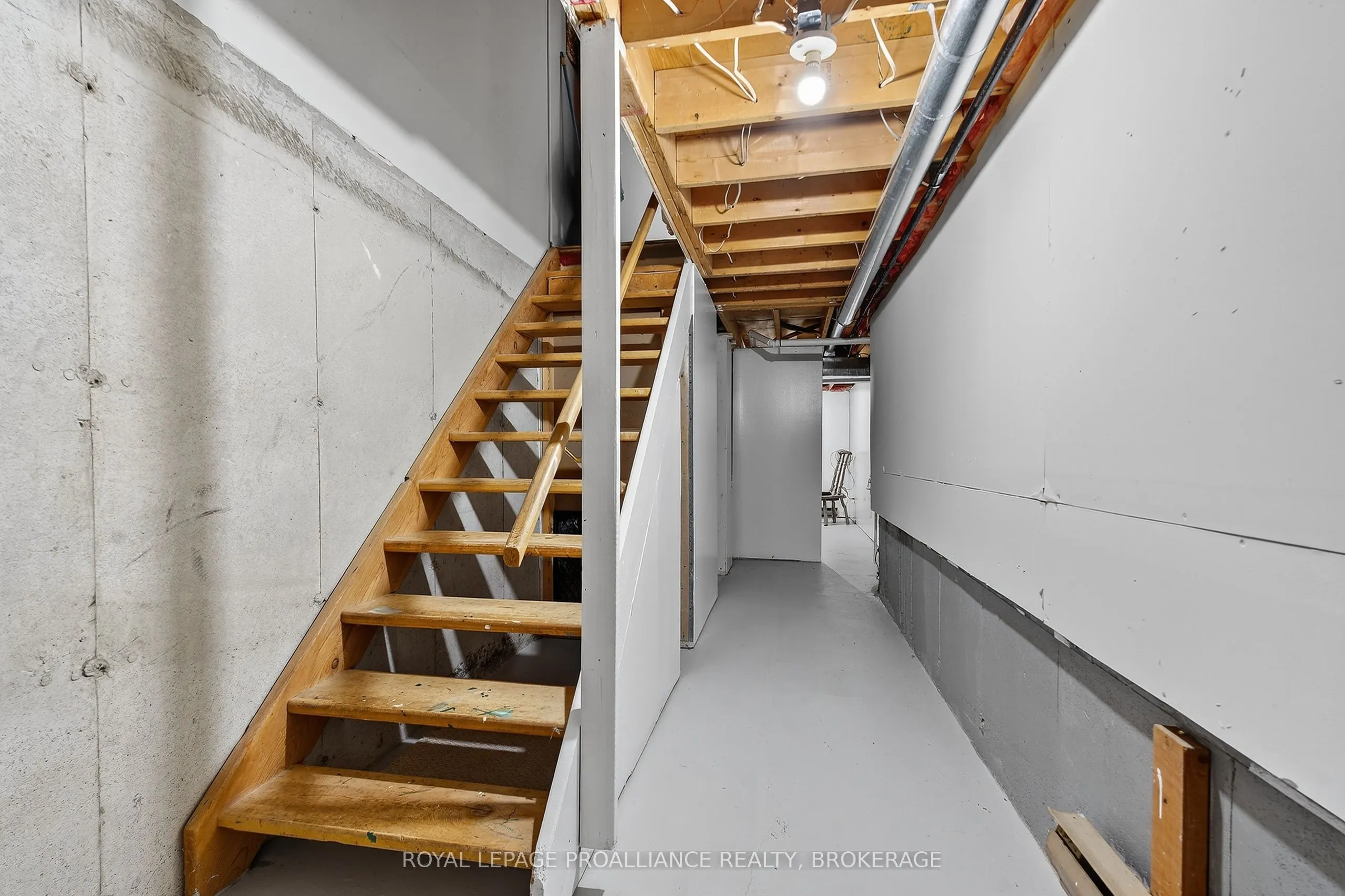 44 St Pauls Place, #1006