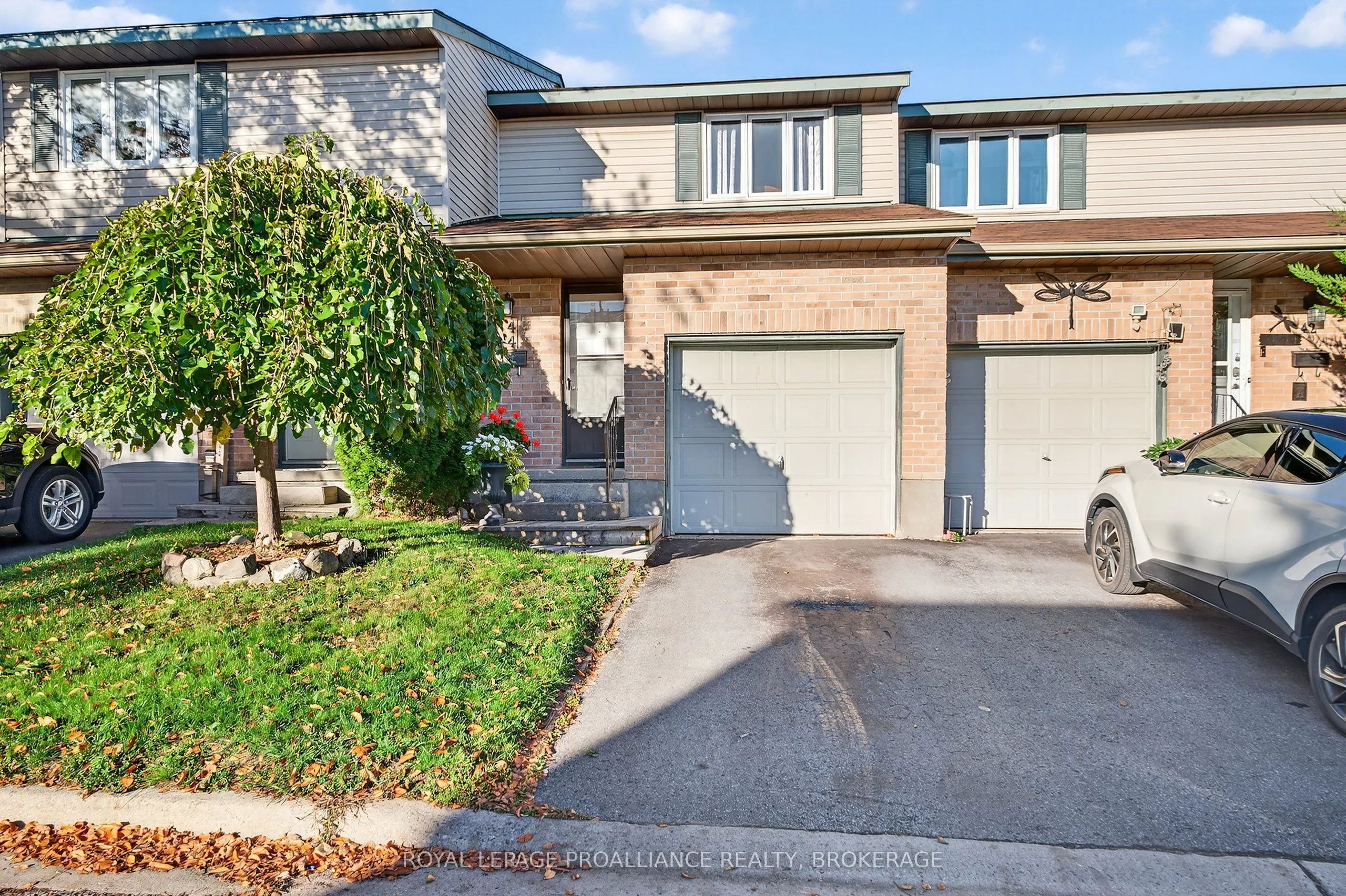 44 St Pauls Place, #1006