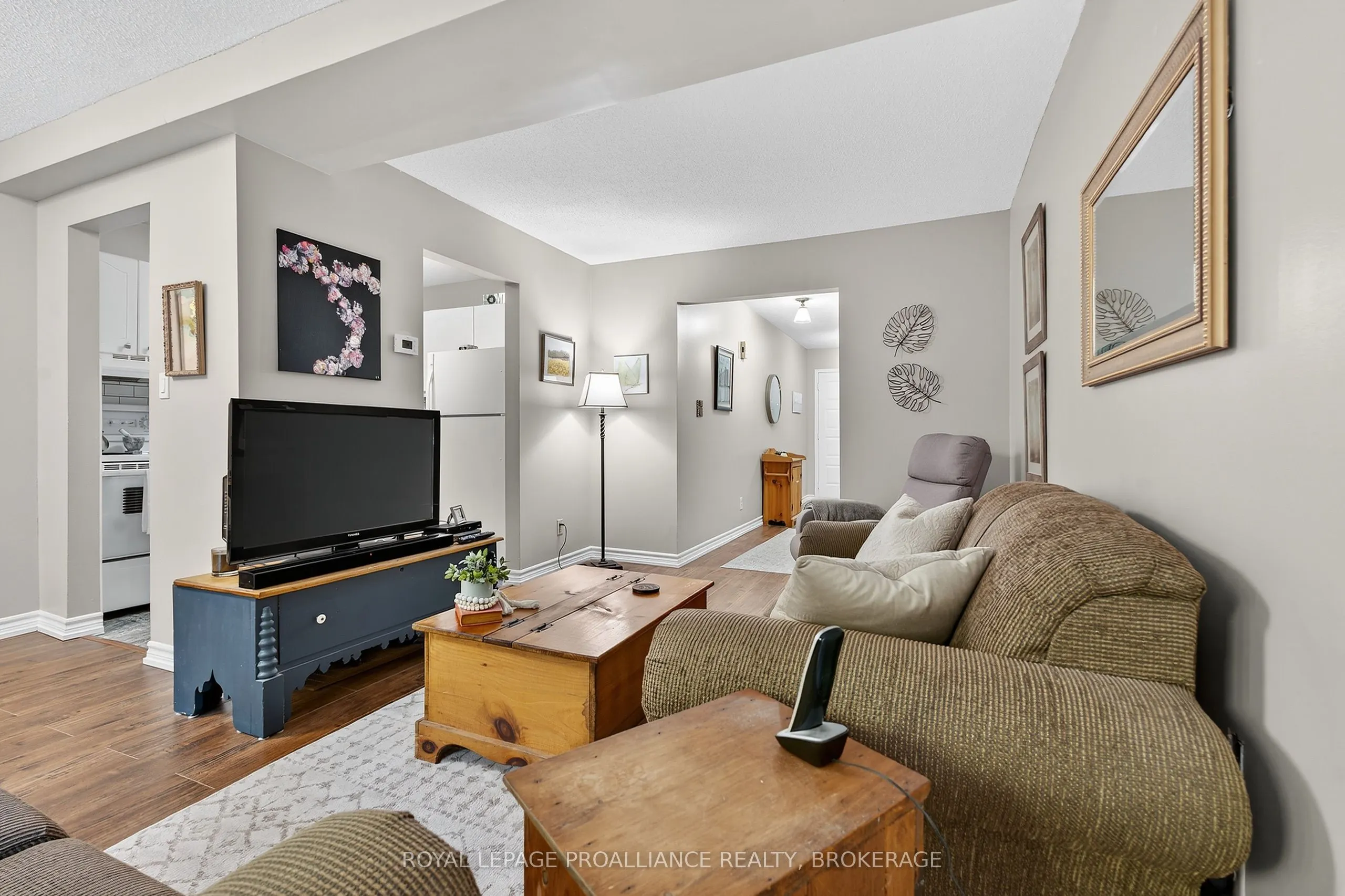 44 St Pauls Place, #1006