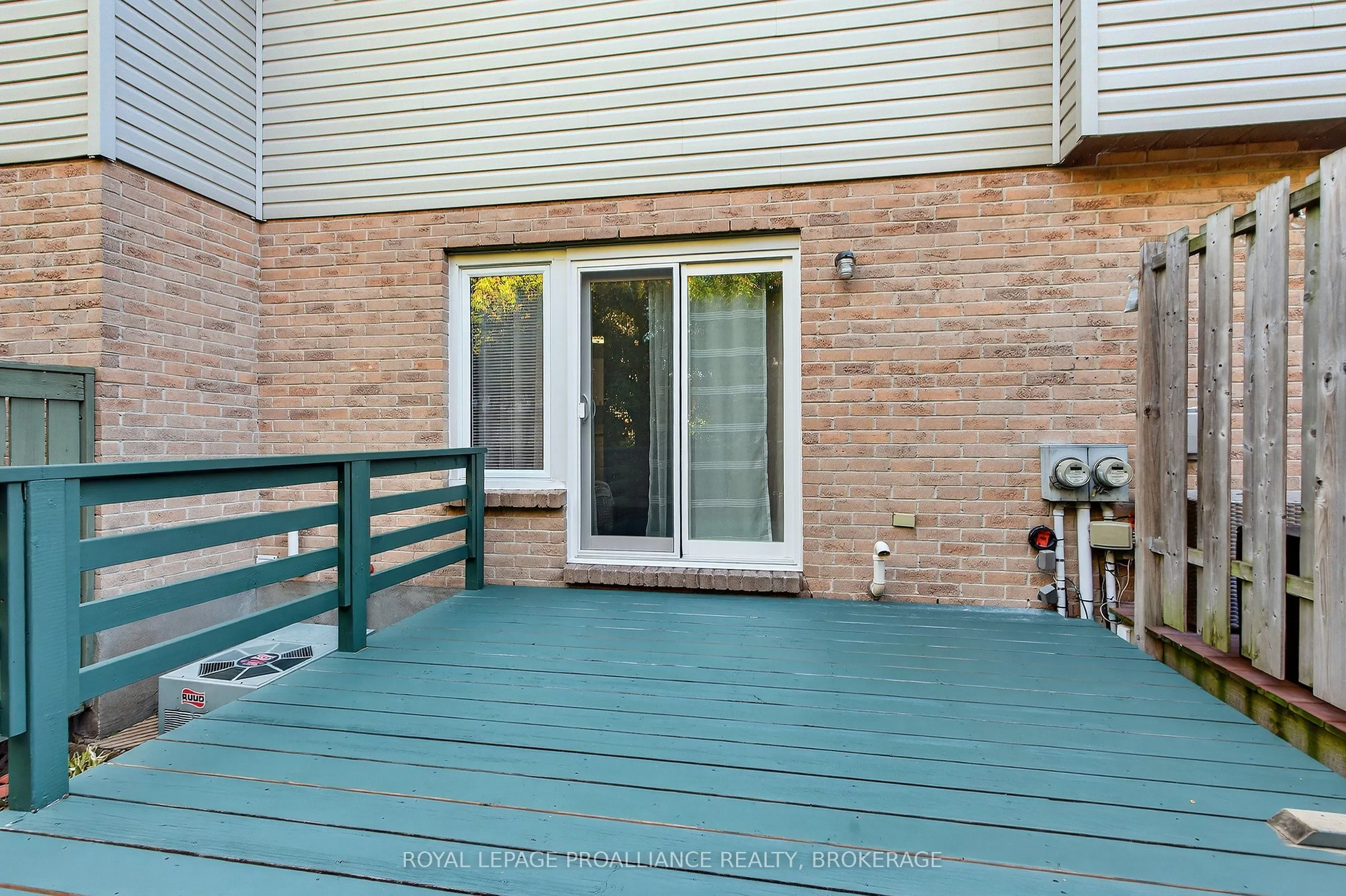 44 St Pauls Place, #1006