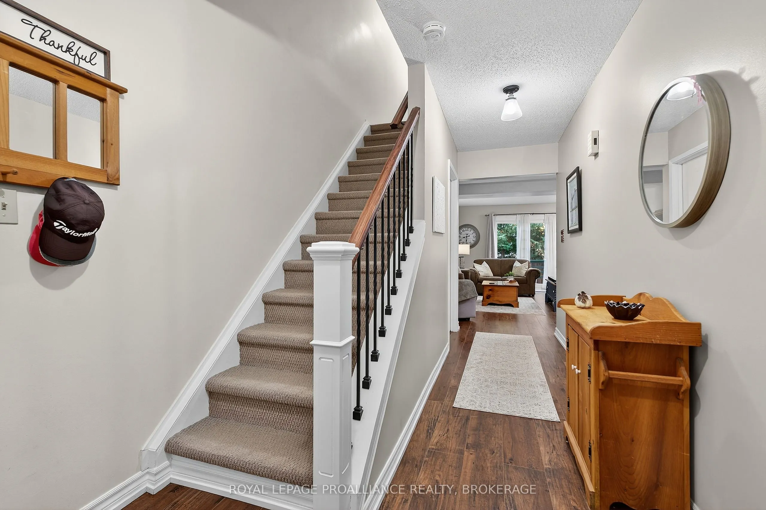 44 St Pauls Place, #1006