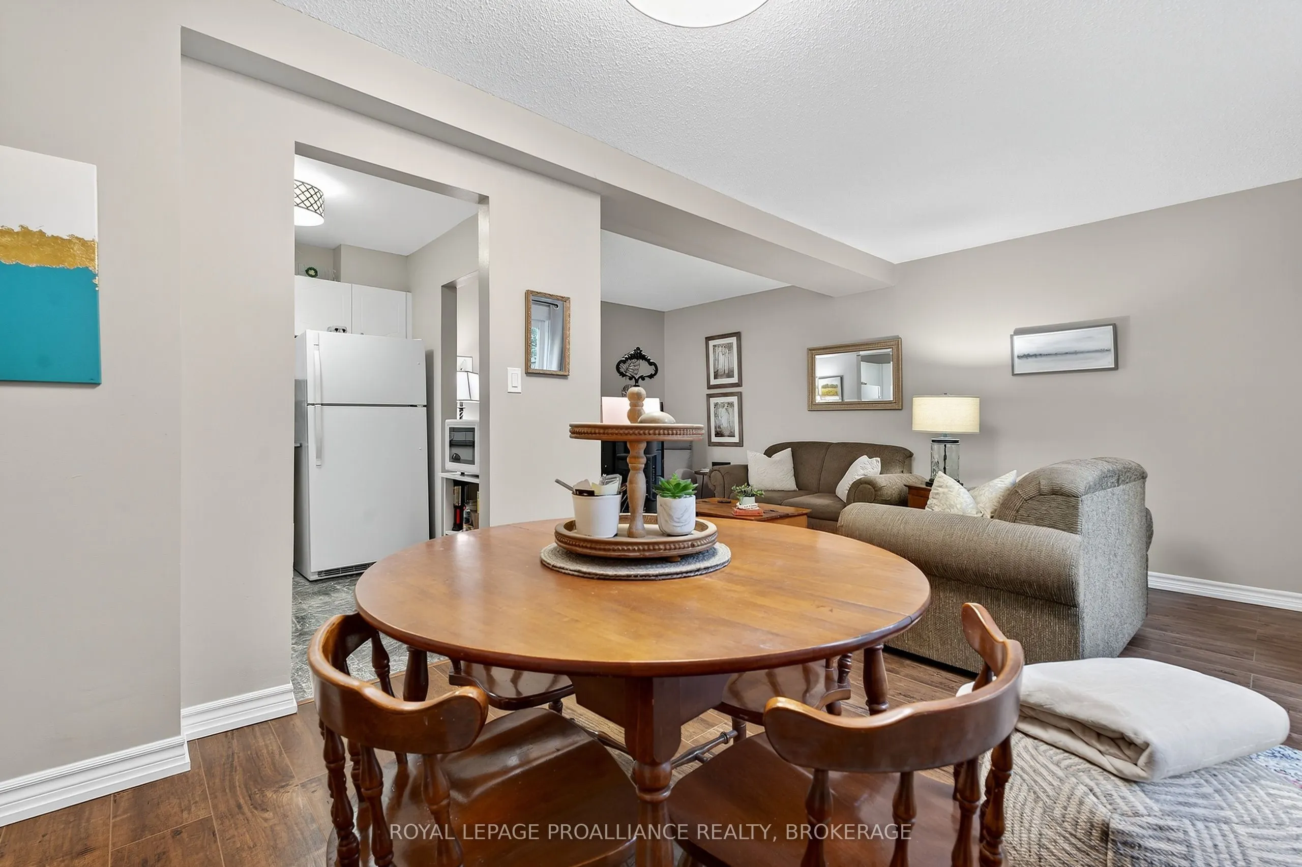 44 St Pauls Place, #1006