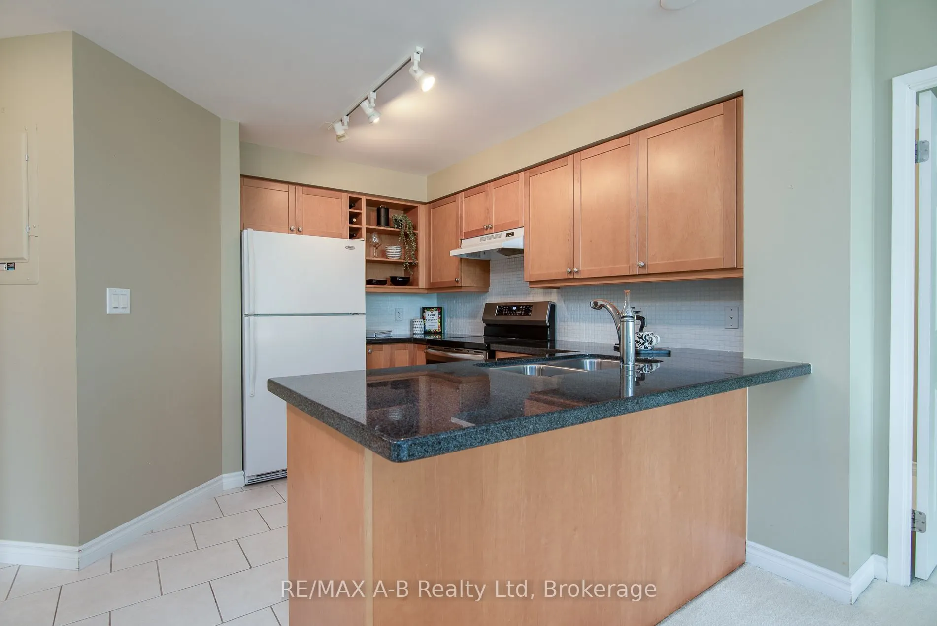 400 Romeo Street N, #202