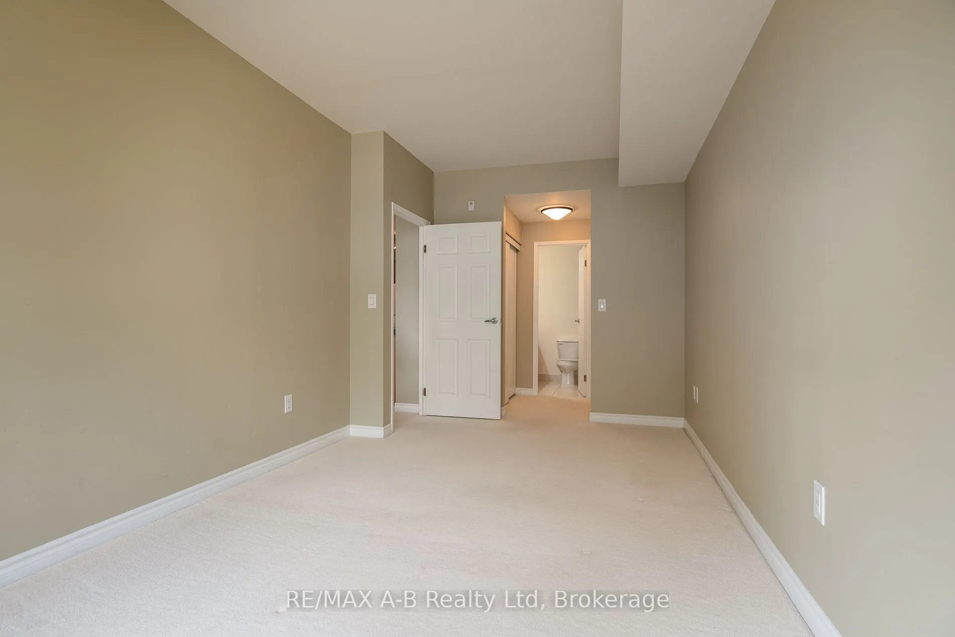 400 Romeo Street N, #202