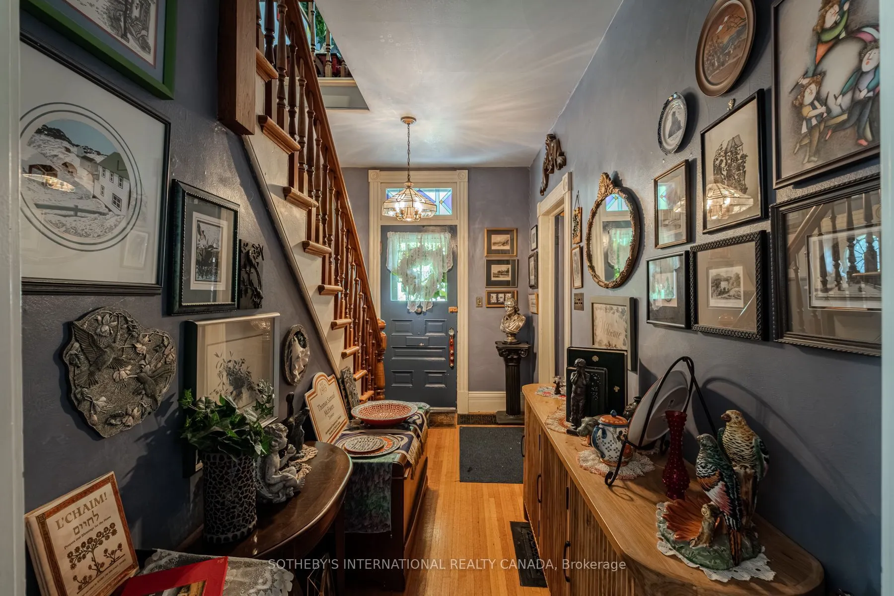 219 Front Street