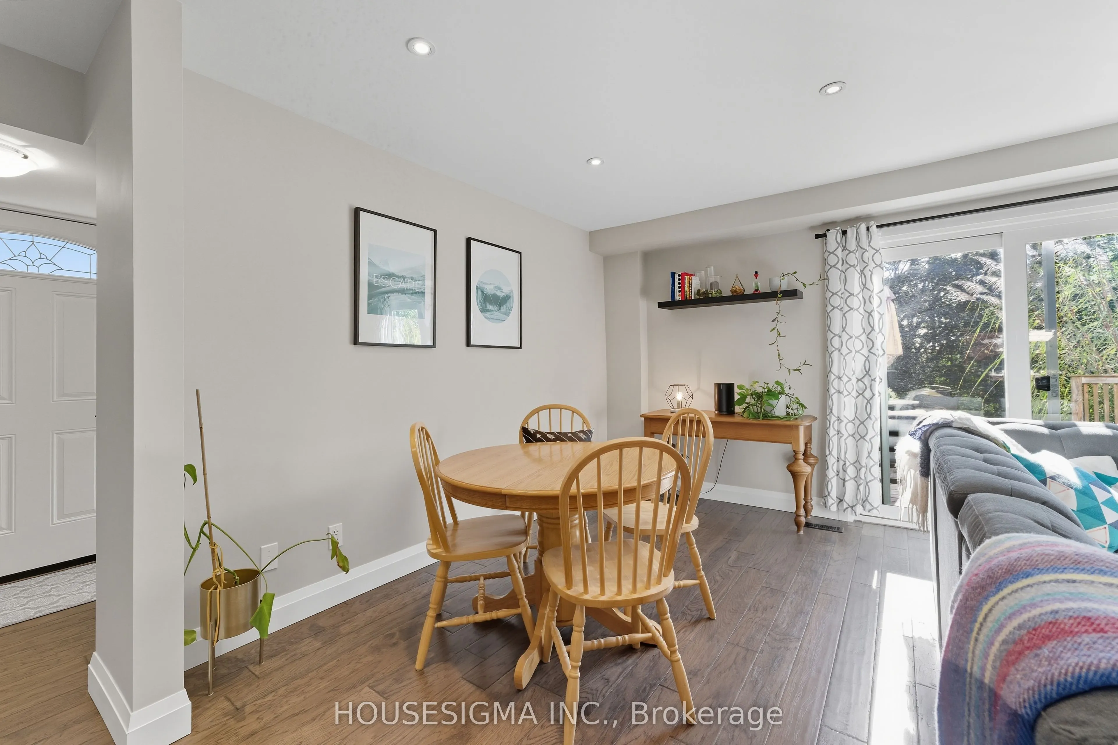 132 Forest Glen Crescent