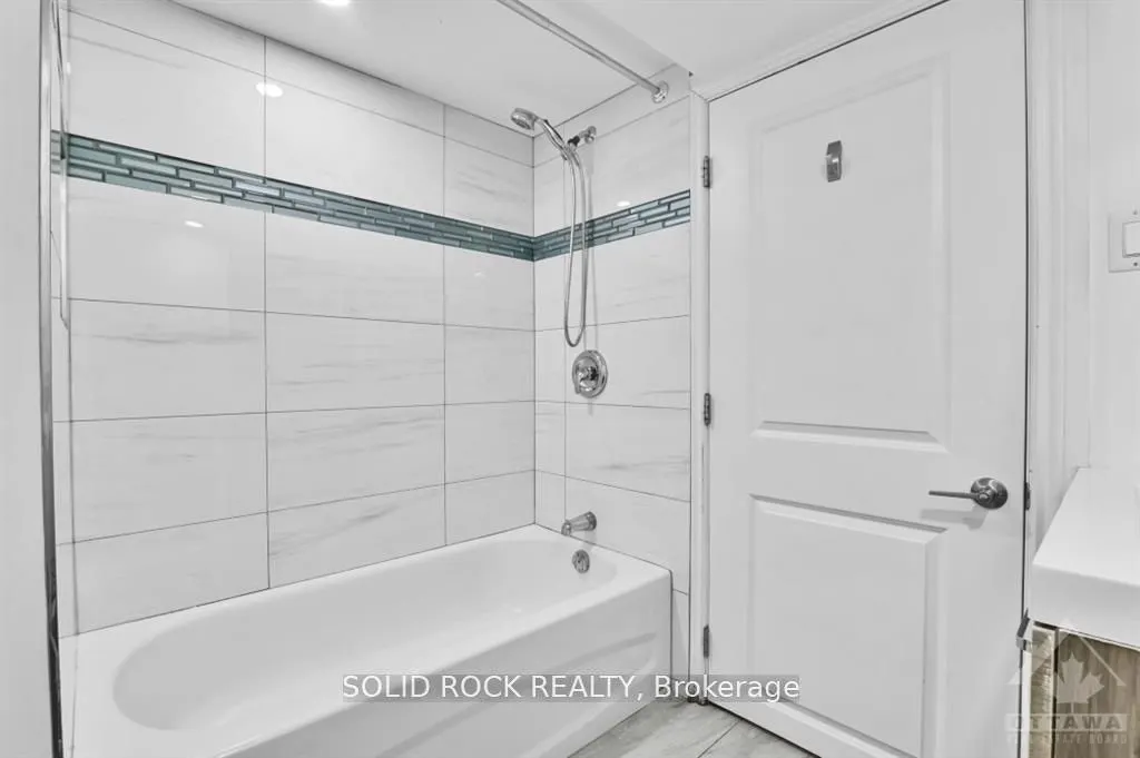 2382 Ogilvie Road NE, #B