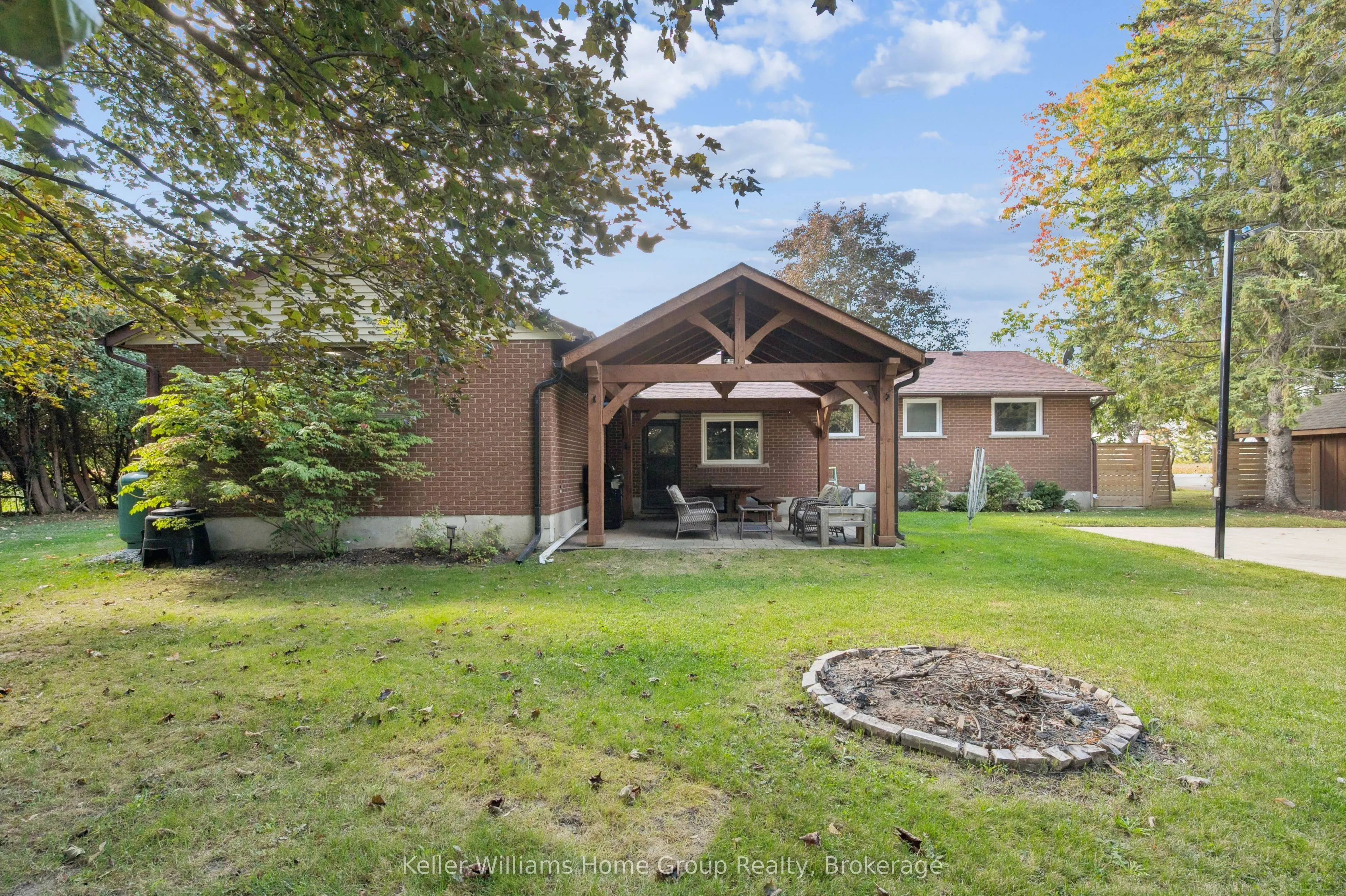 5863 Wellington Road 7 Road