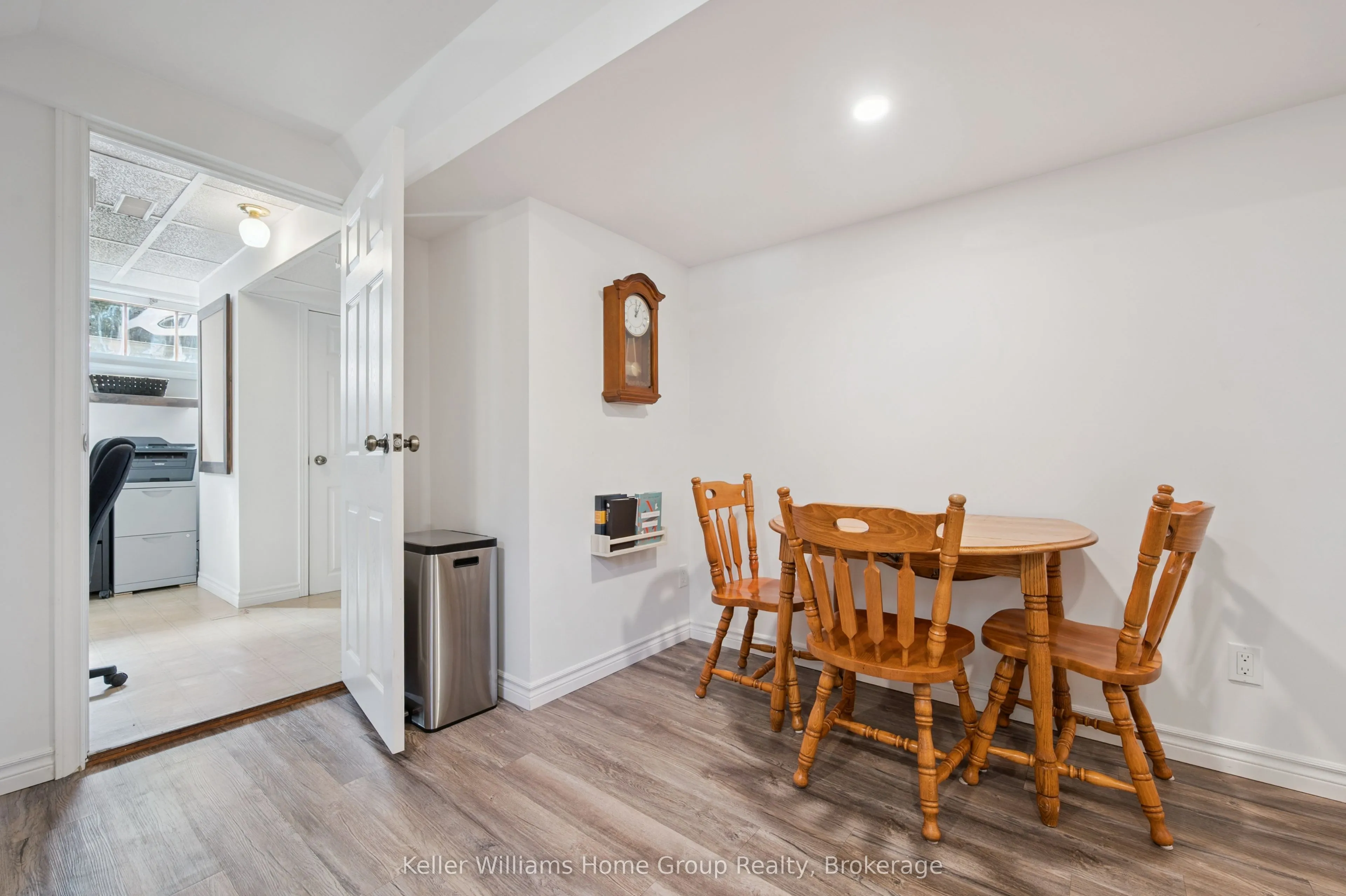 5863 Wellington Road 7 Road
