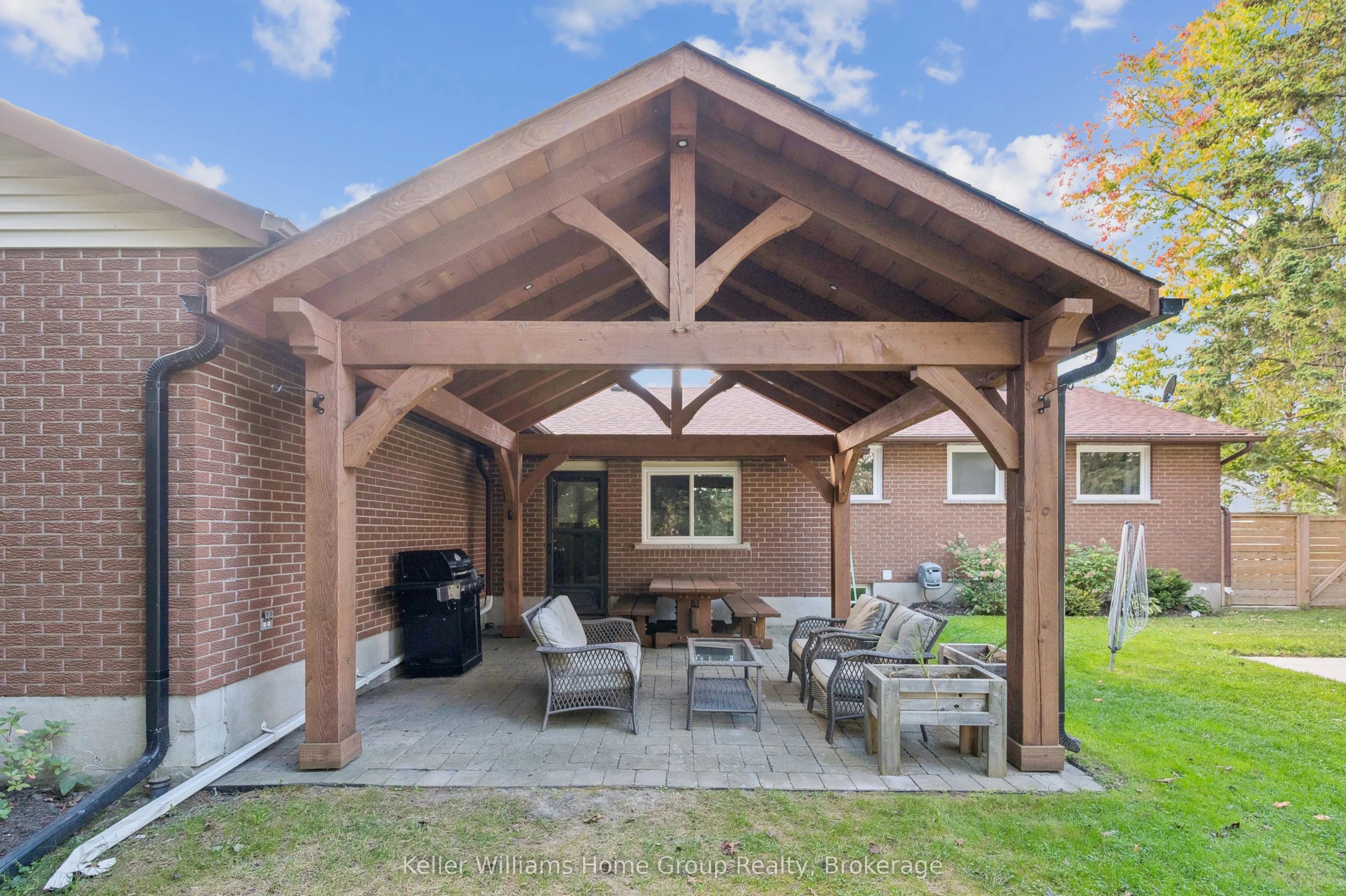 5863 Wellington Road 7 Road