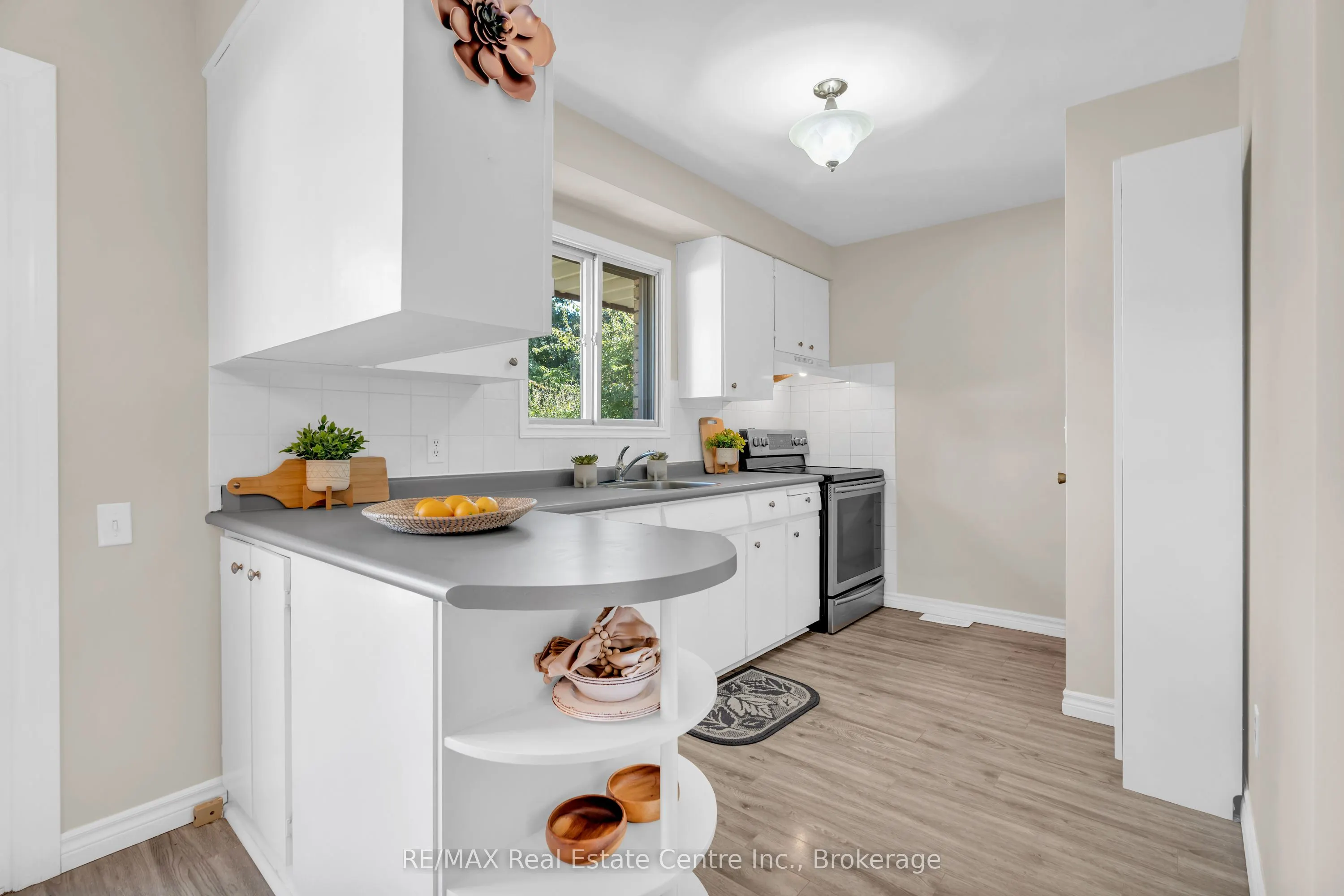 352 Vanier Drive
