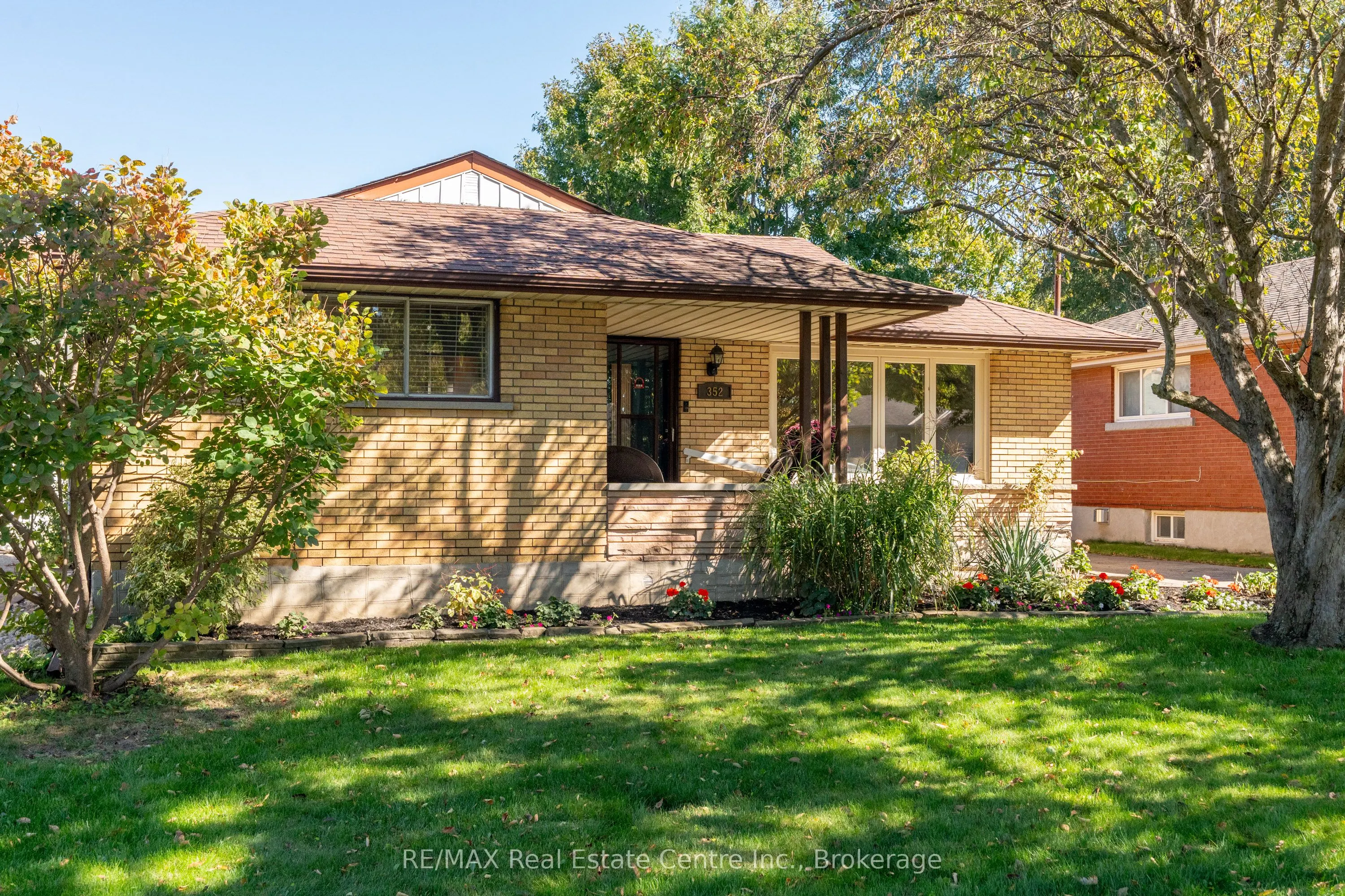 352 Vanier Drive