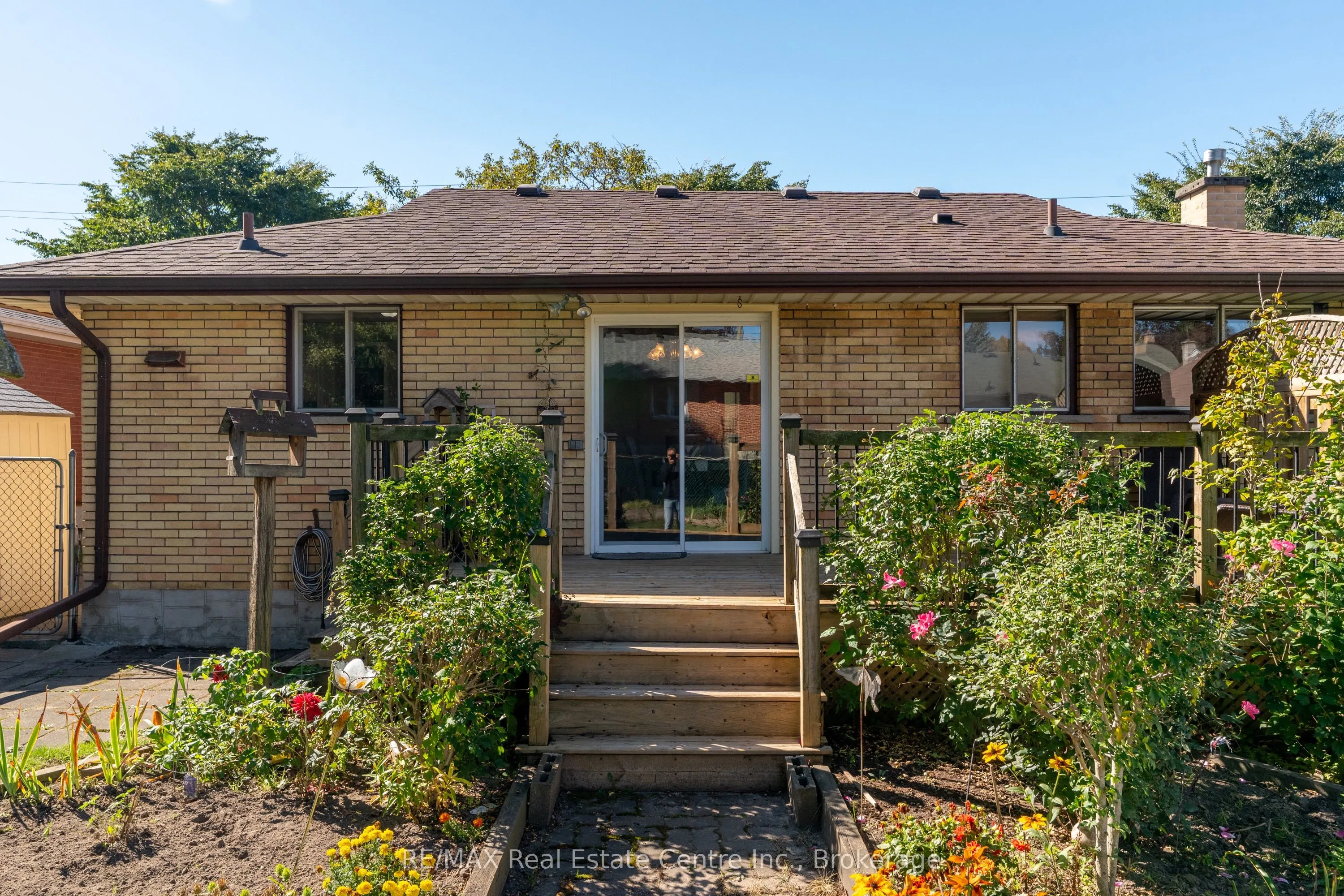352 Vanier Drive