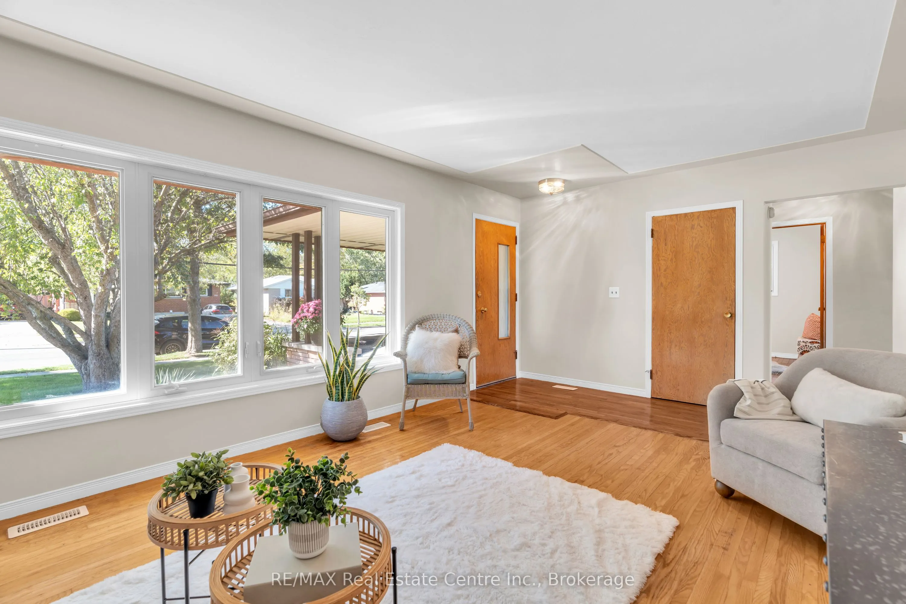 352 Vanier Drive