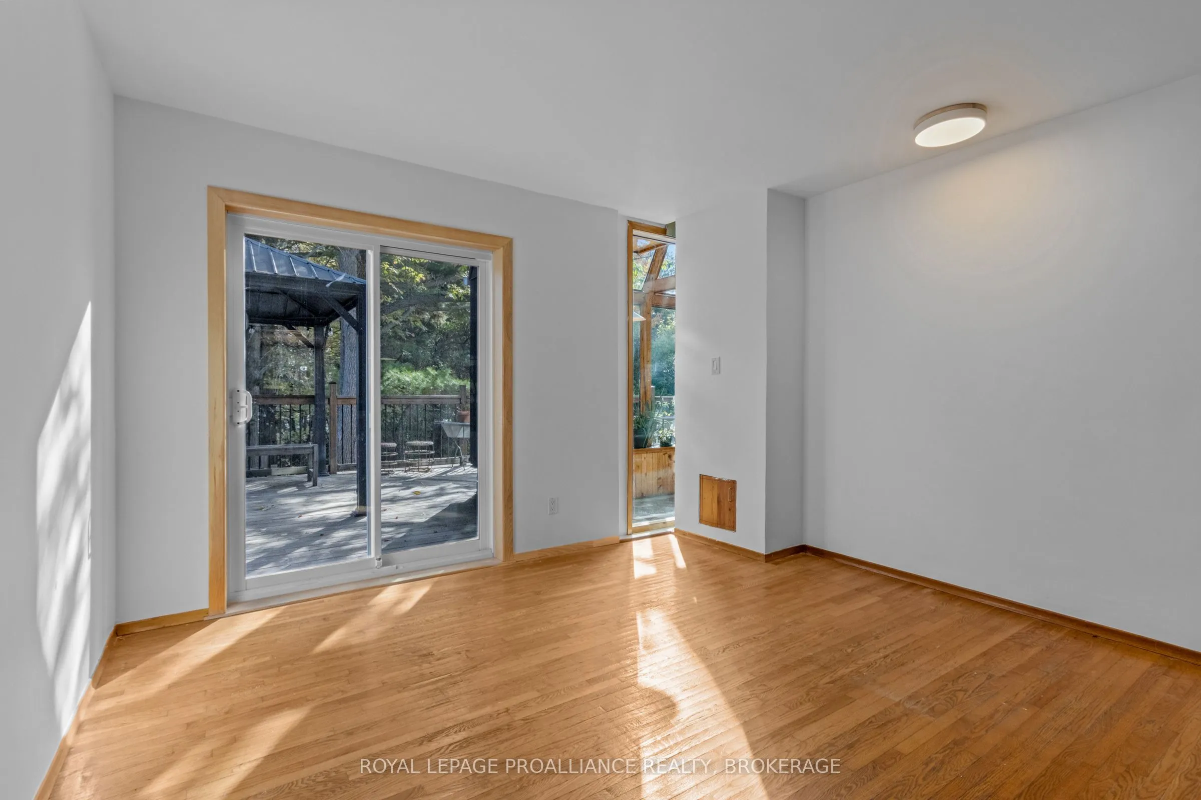 2336 Battersea Road