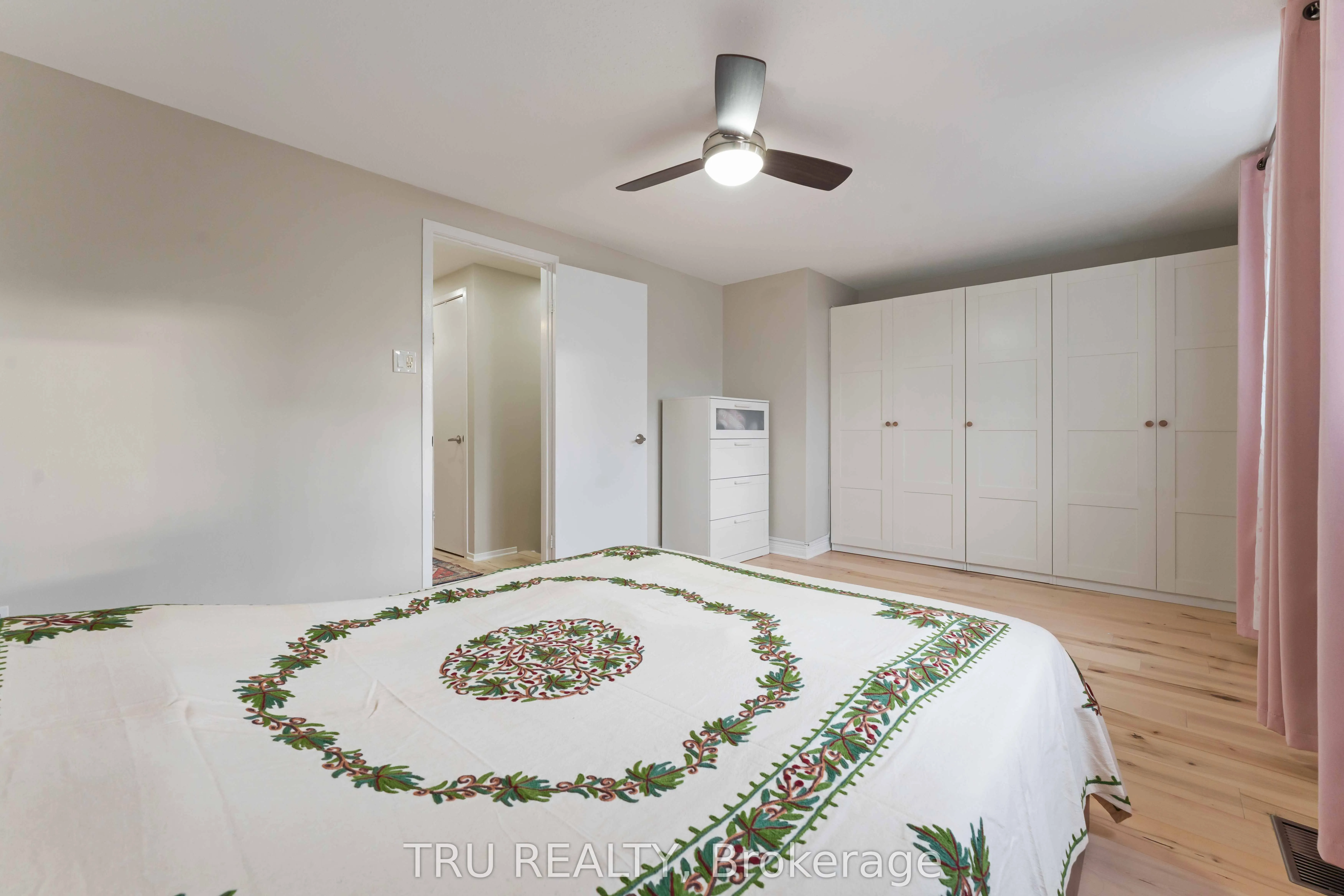 30 Shearer Crescent