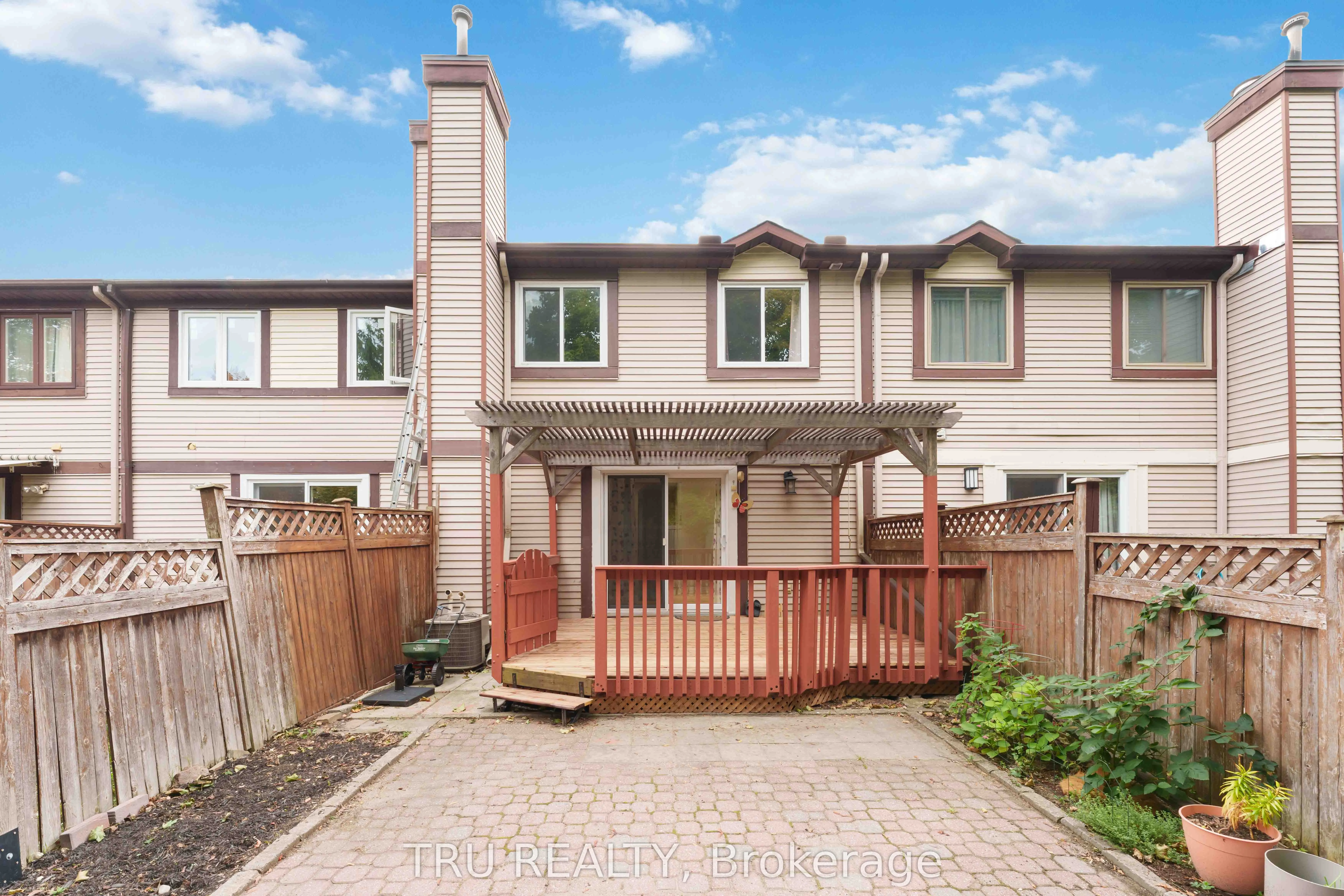 30 Shearer Crescent