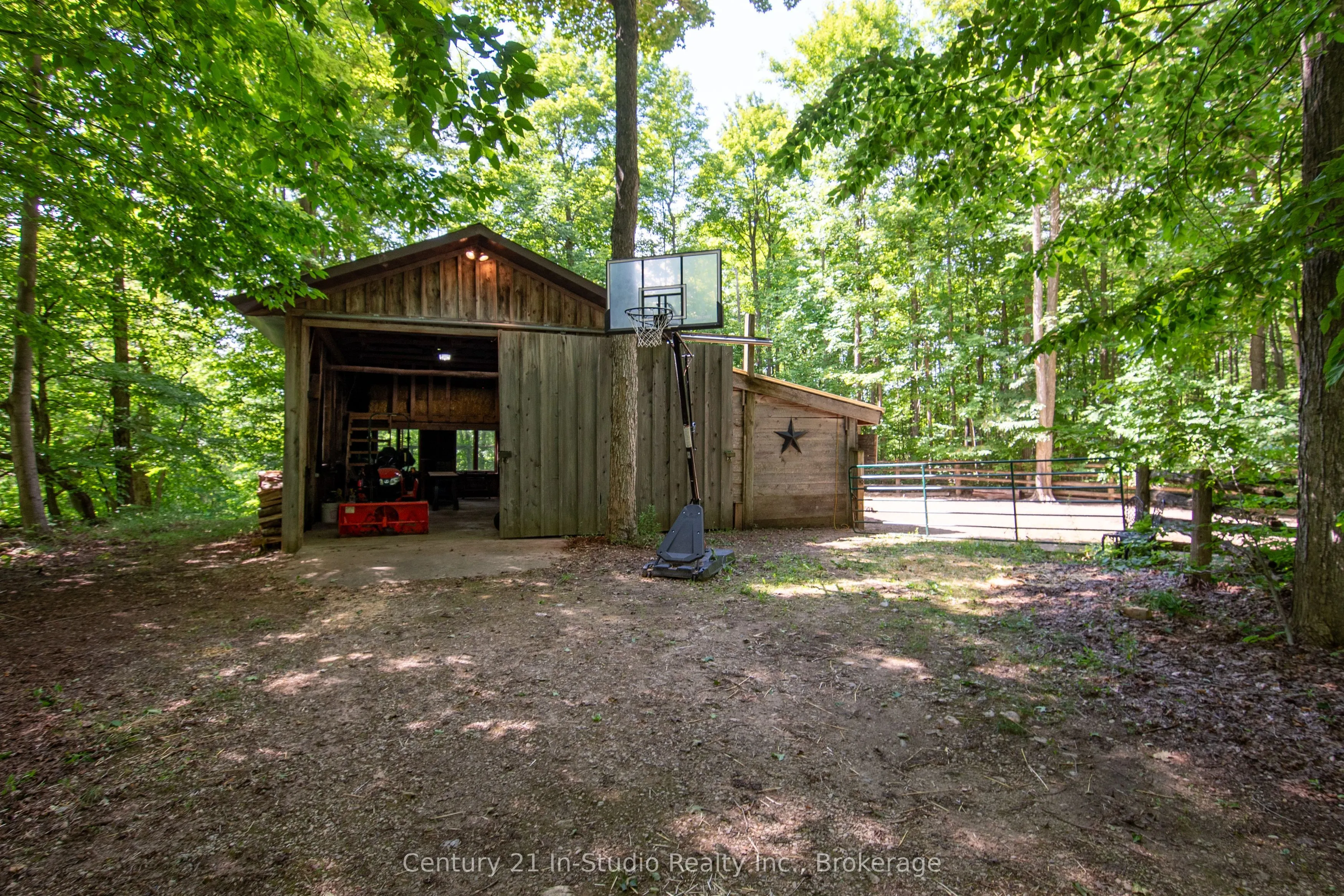 415198 Baseline Road