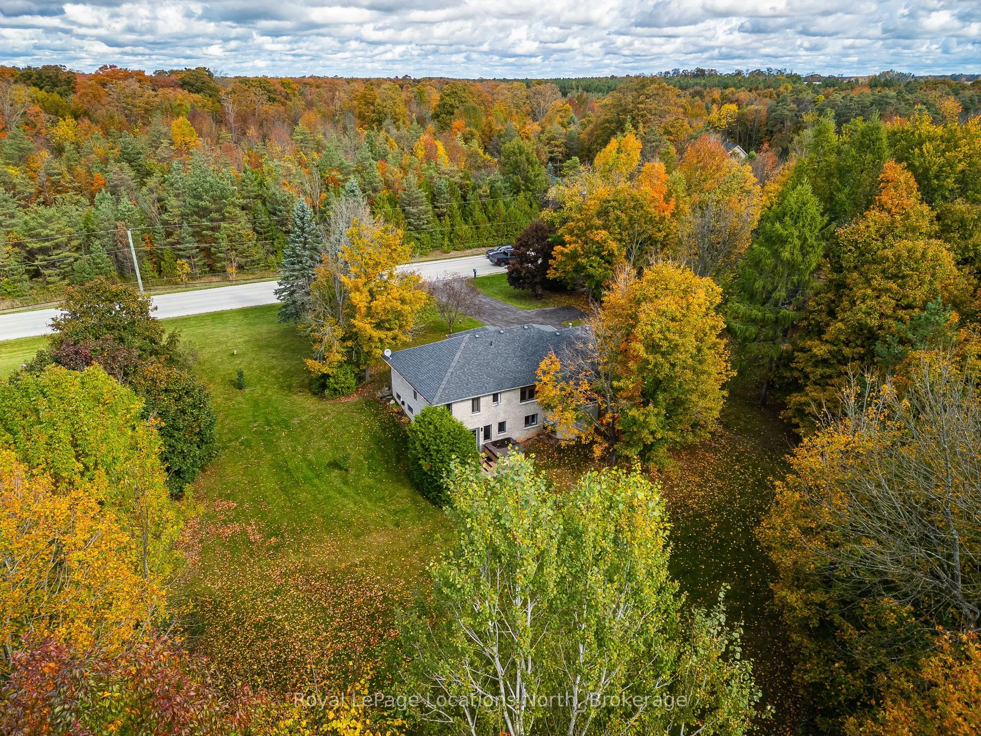 103478 Grey 18 Road