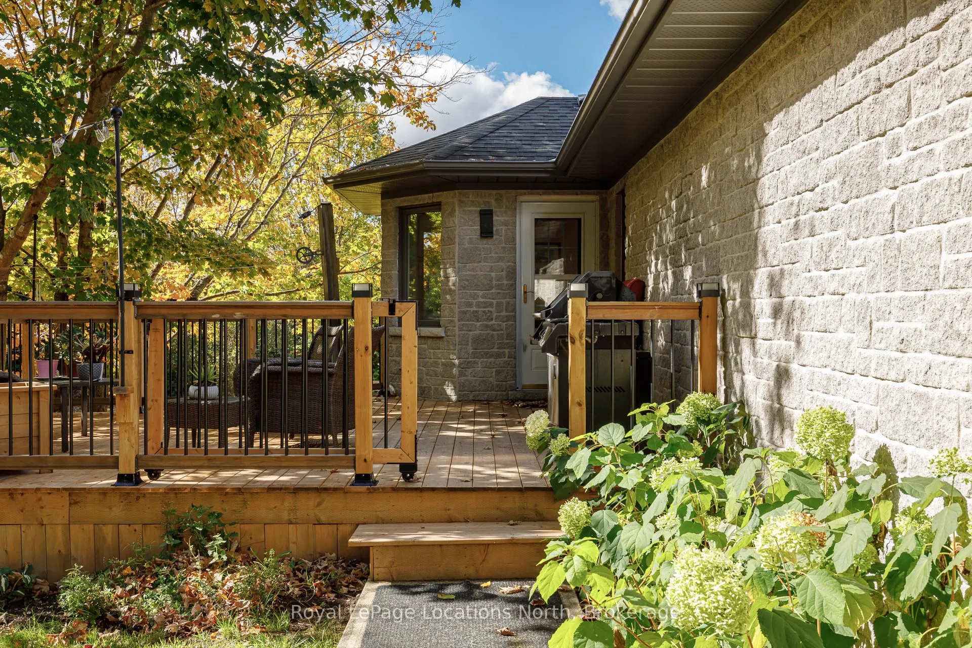 103478 Grey 18 Road