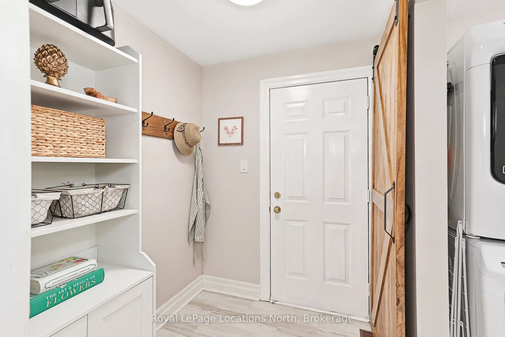 103478 Grey 18 Road
