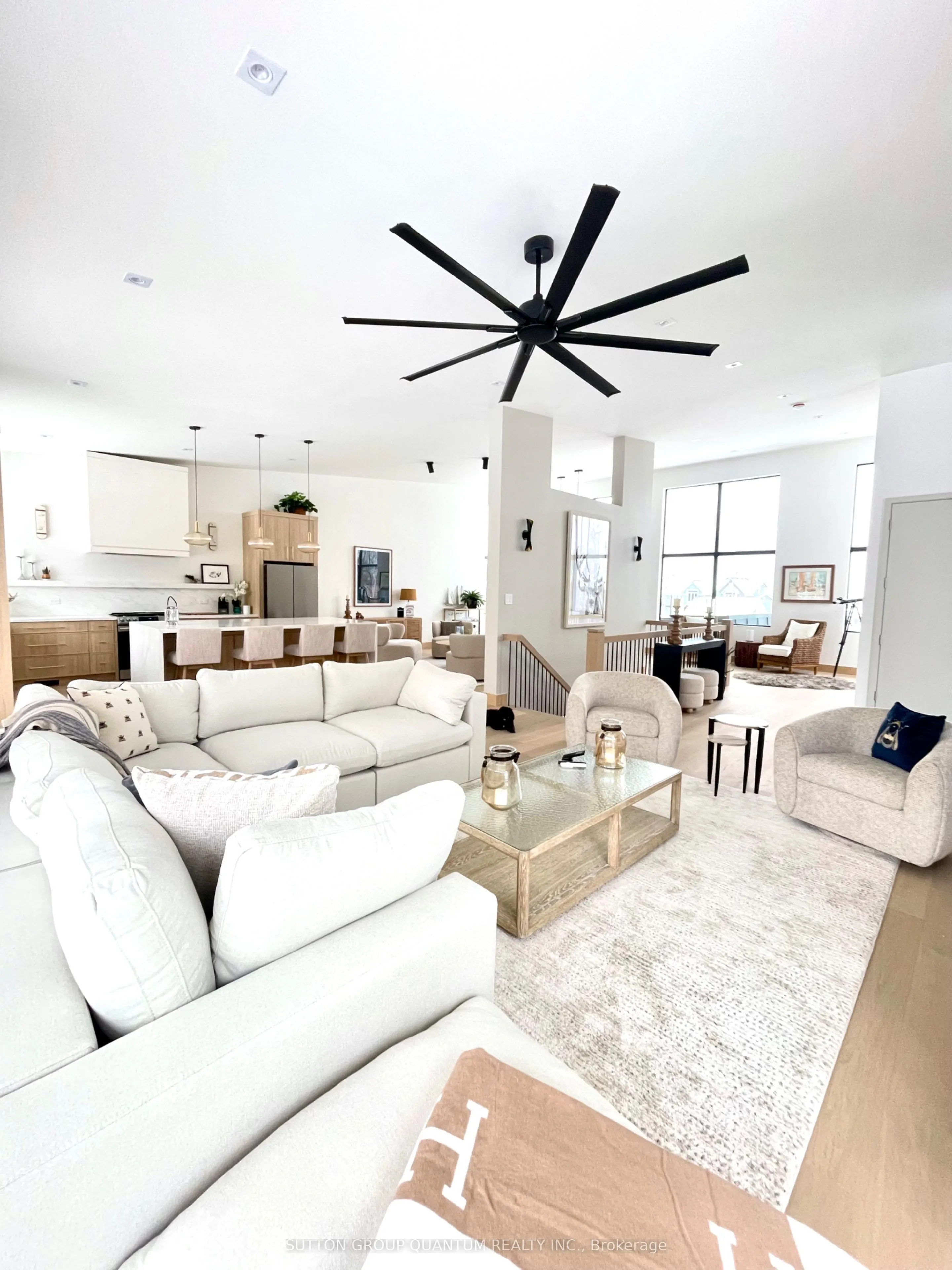 150 Sunset Boulevard