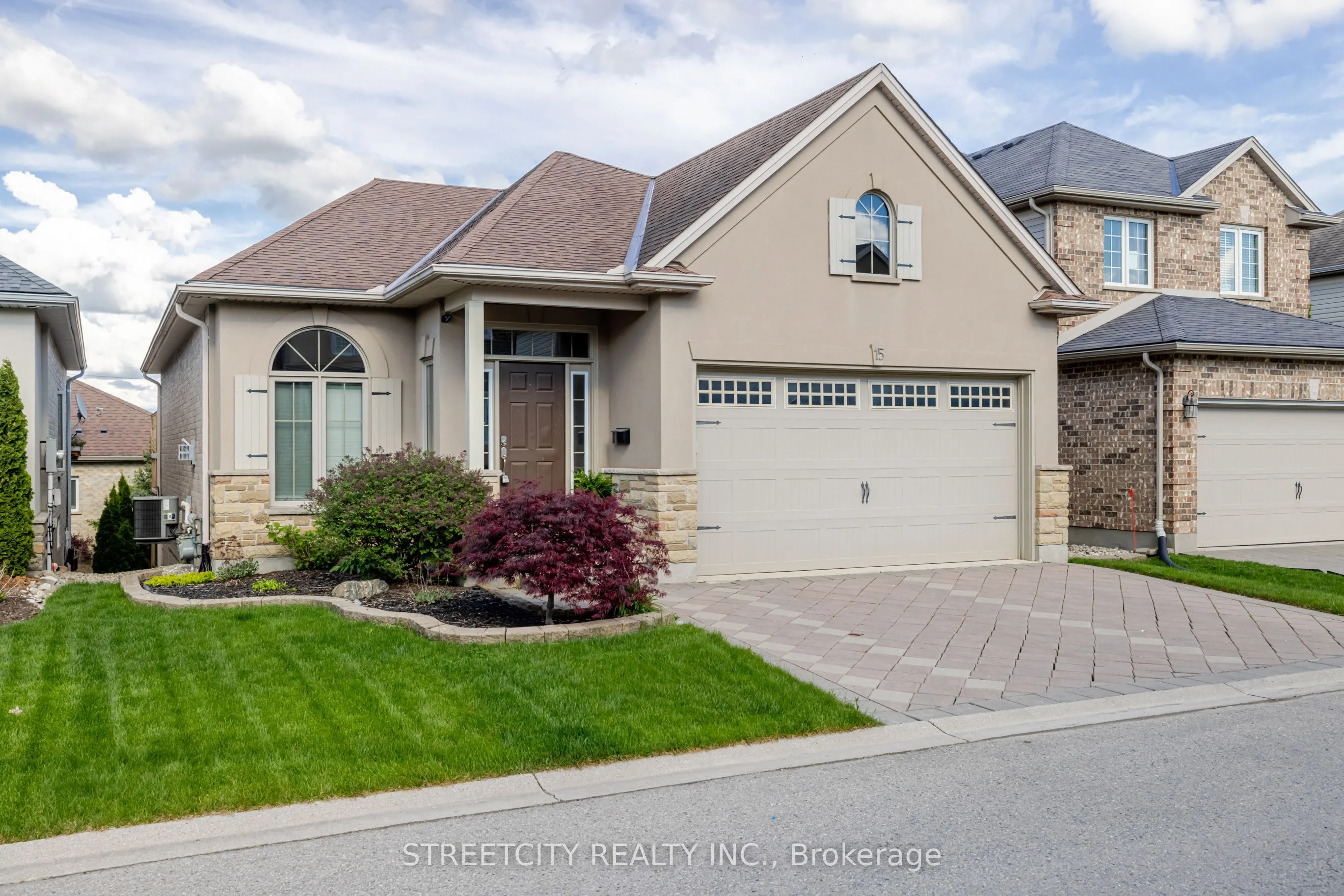 2615 COLONEL TALBOT Road, #15