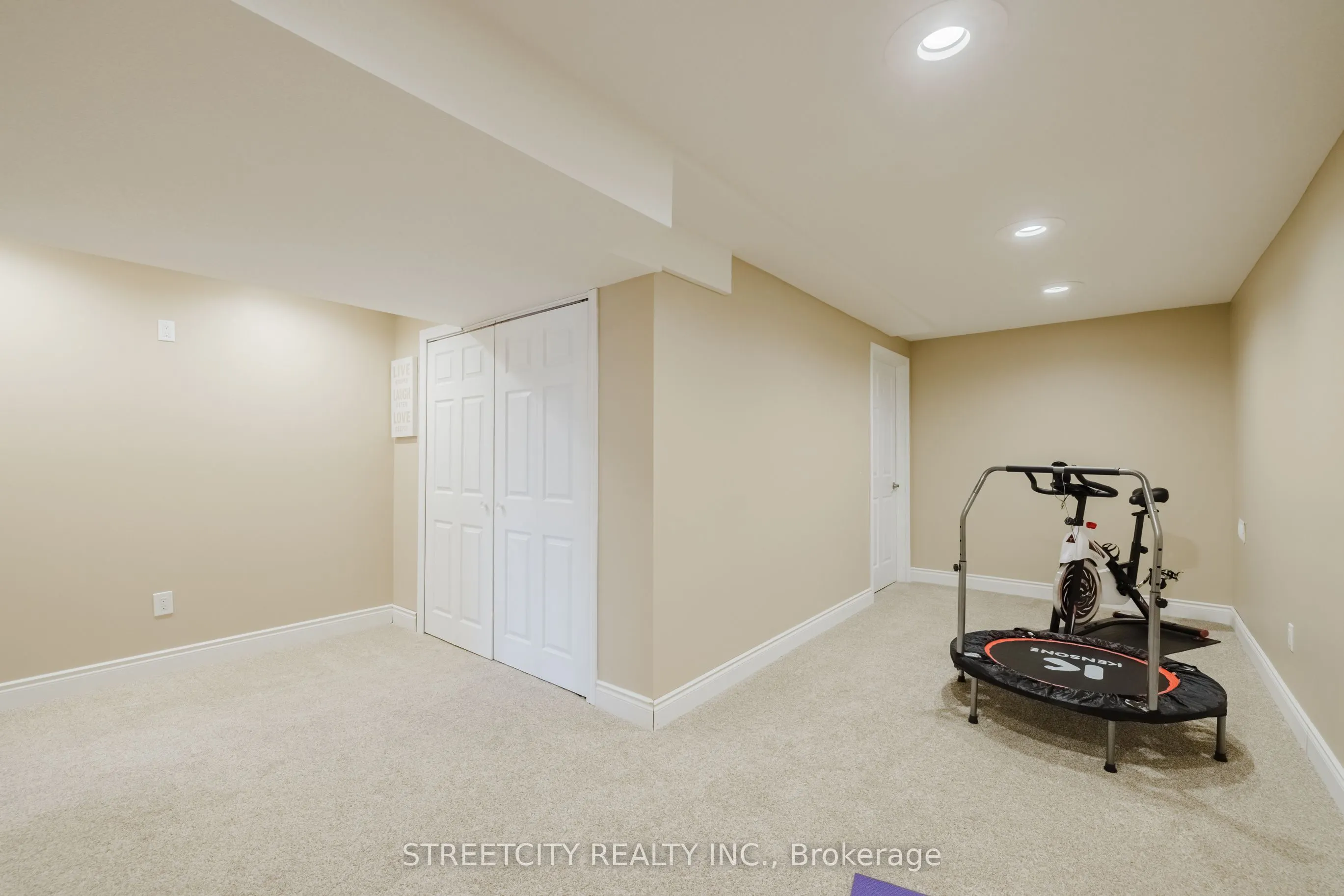 2615 COLONEL TALBOT Road, #15