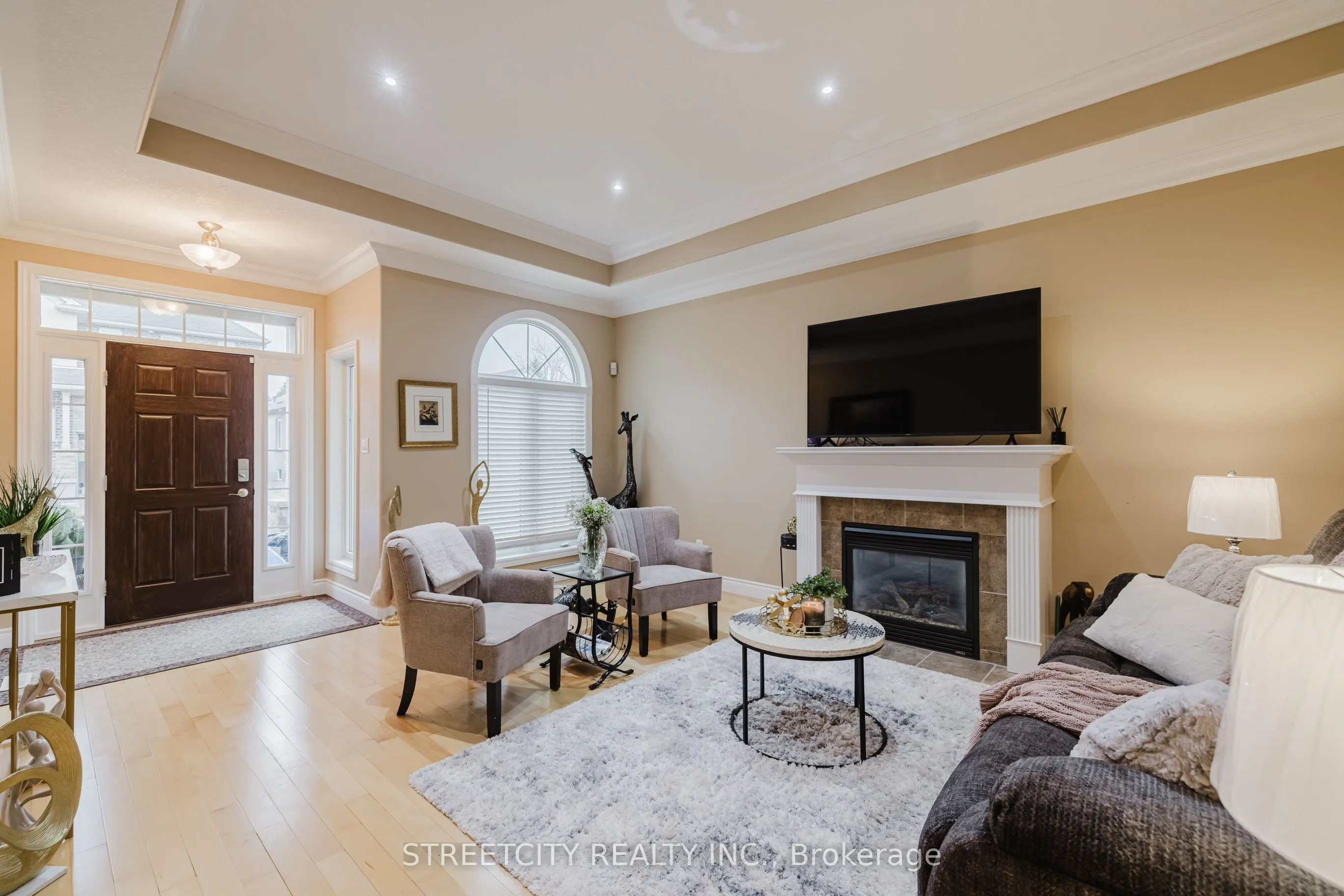 2615 COLONEL TALBOT Road, #15