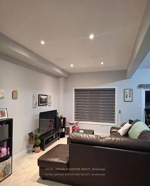 98 Shoreview Place, #4