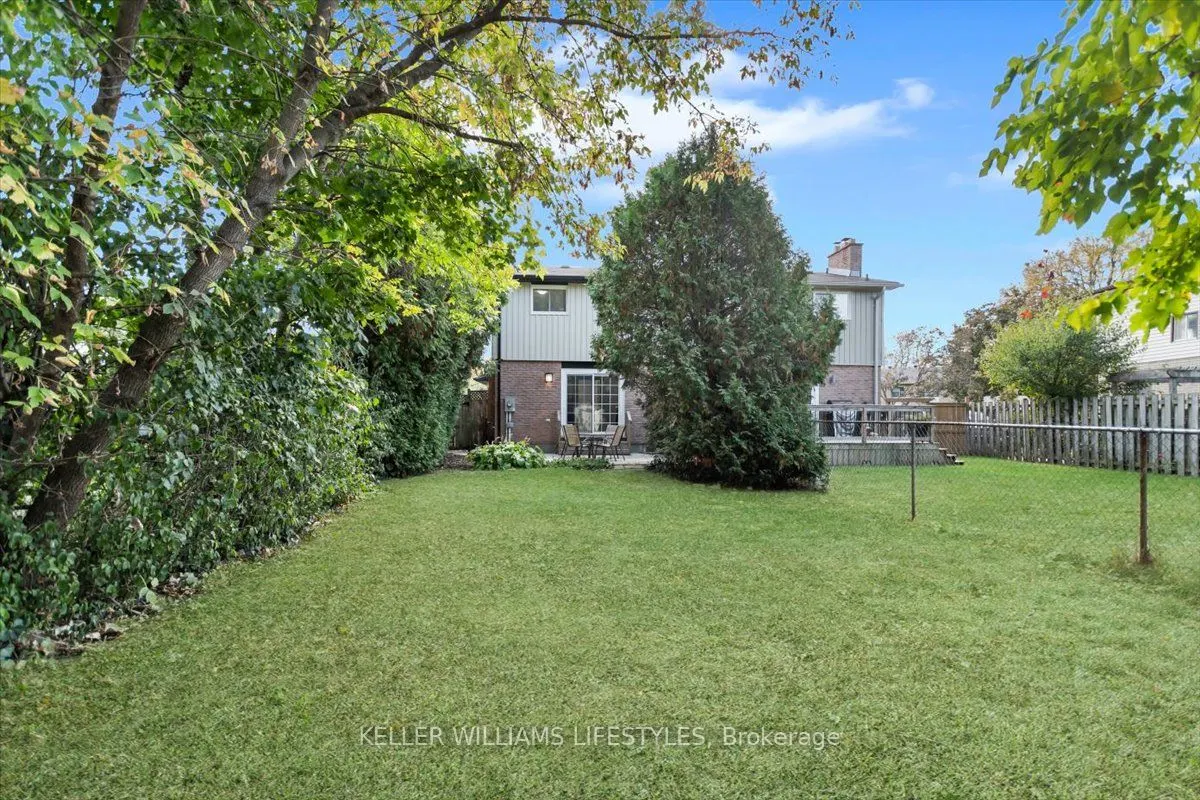 661 Ladybrook Crescent