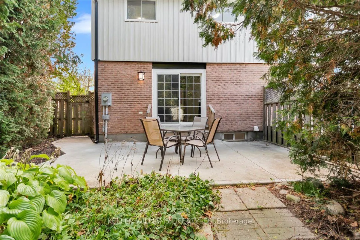 661 Ladybrook Crescent