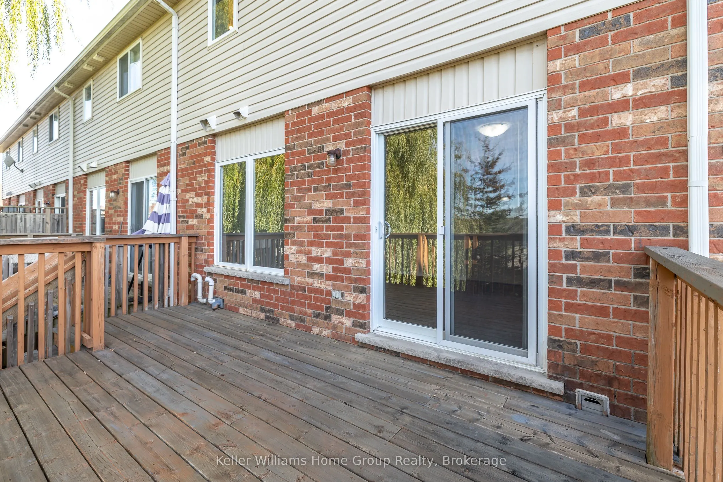 42 HASLER Crescent